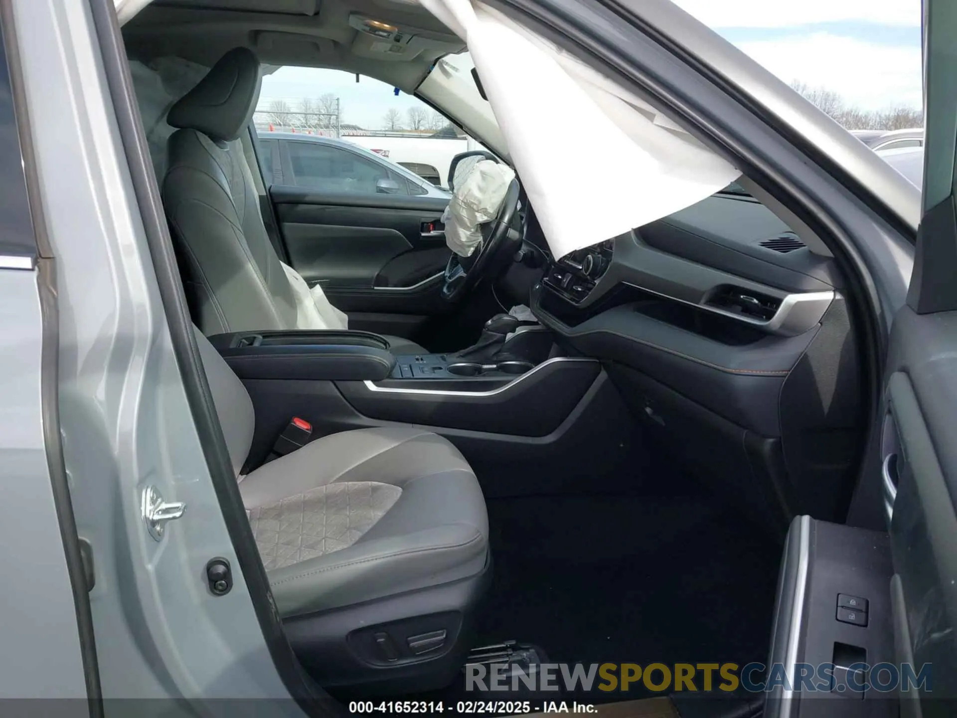 5 fotografías del automóvil dañado 5TDAARAH7NS509954 TOYOTA HIGHLANDER 2022