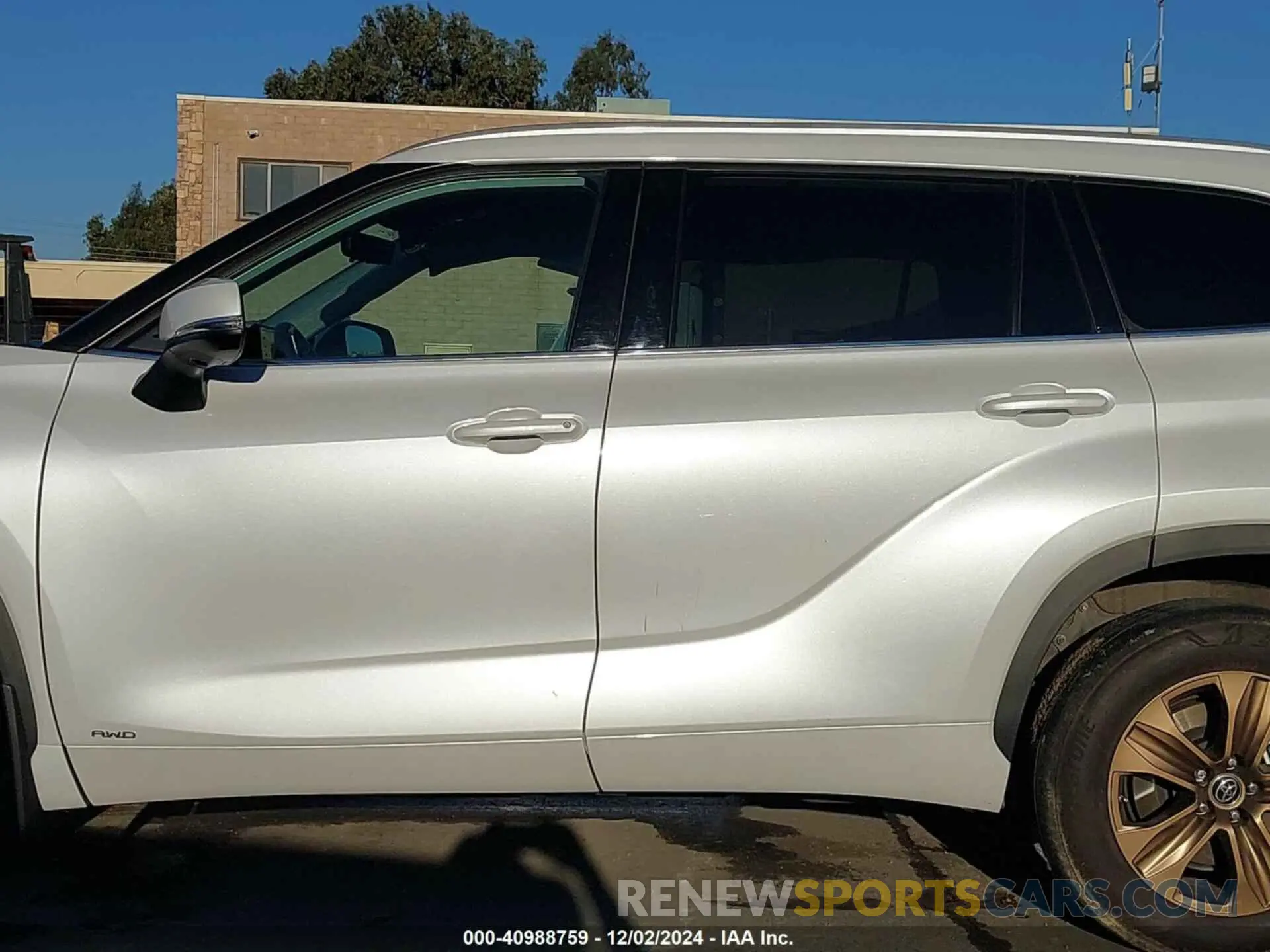 14 fotografías del automóvil dañado 5TDABRCH3NS544436 TOYOTA HIGHLANDER 2022