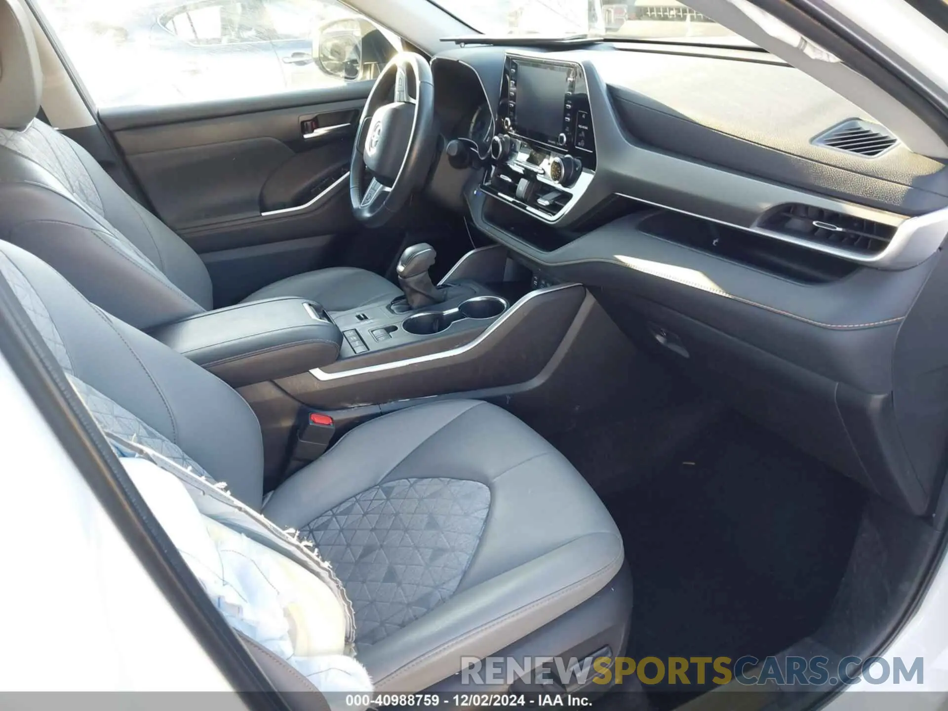5 fotografías del automóvil dañado 5TDABRCH3NS544436 TOYOTA HIGHLANDER 2022