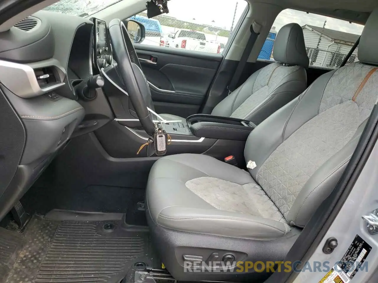 7 fotografías del automóvil dañado 5TDABRCH5NS541179 TOYOTA HIGHLANDER 2022