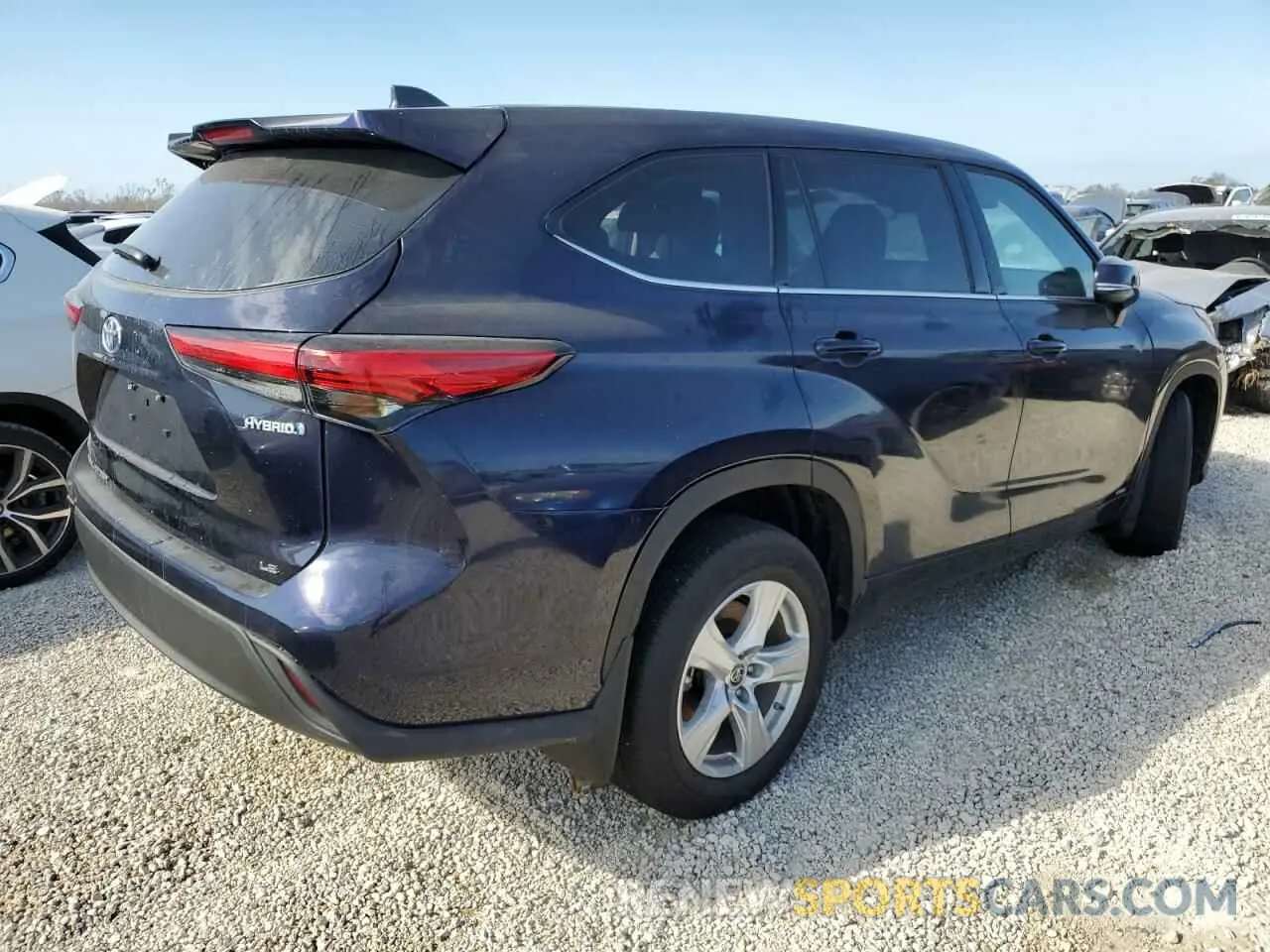 4 fotografías del automóvil dañado 5TDBBRCH2NS559241 TOYOTA HIGHLANDER 2022
