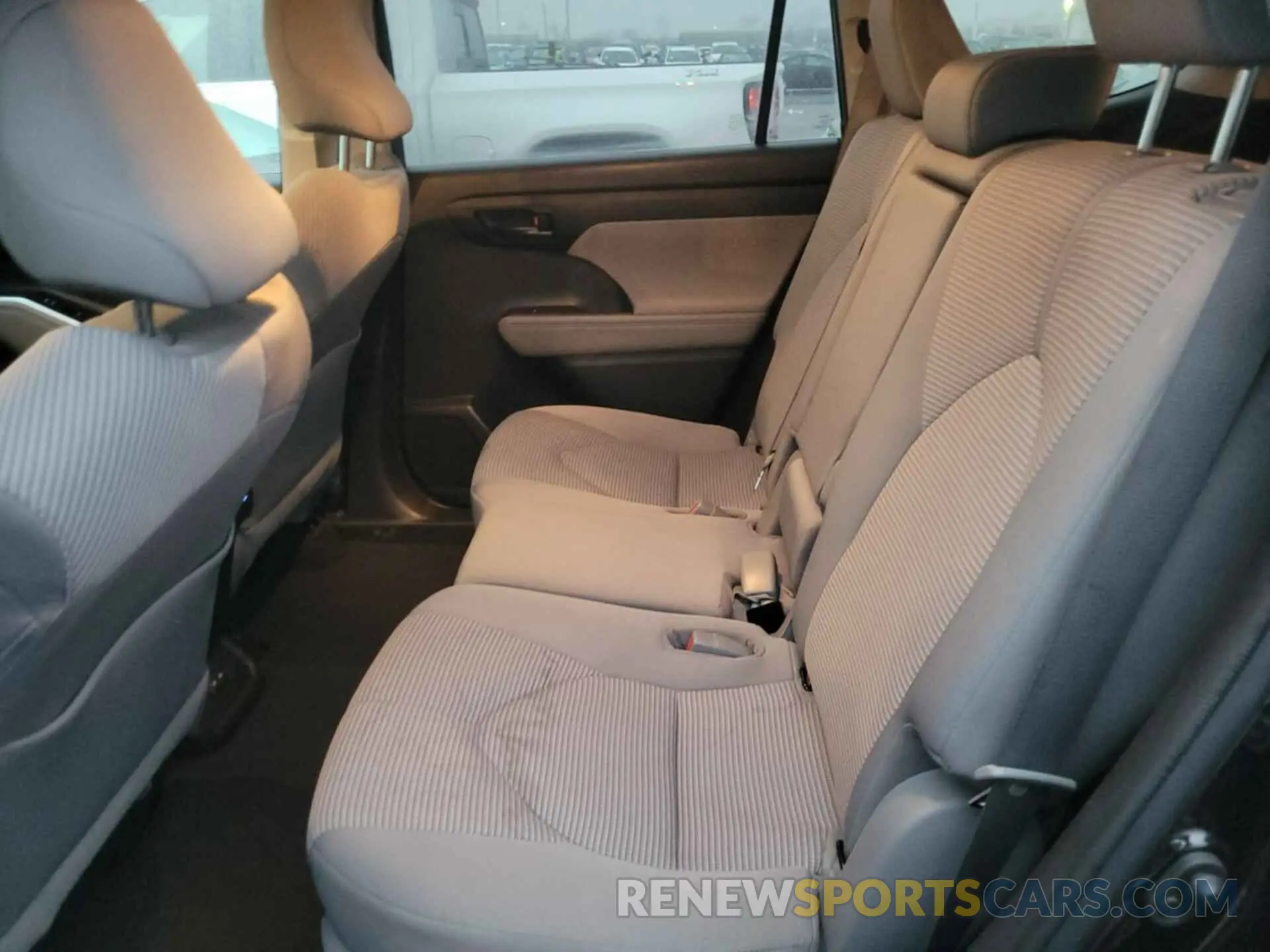 15 fotografías del automóvil dañado 5TDBZRBH2NS184593 TOYOTA HIGHLANDER 2022