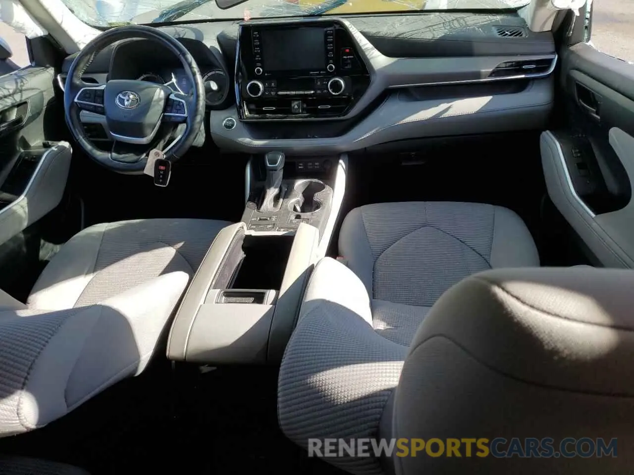 8 fotografías del automóvil dañado 5TDBZRBH4NS245684 TOYOTA HIGHLANDER 2022