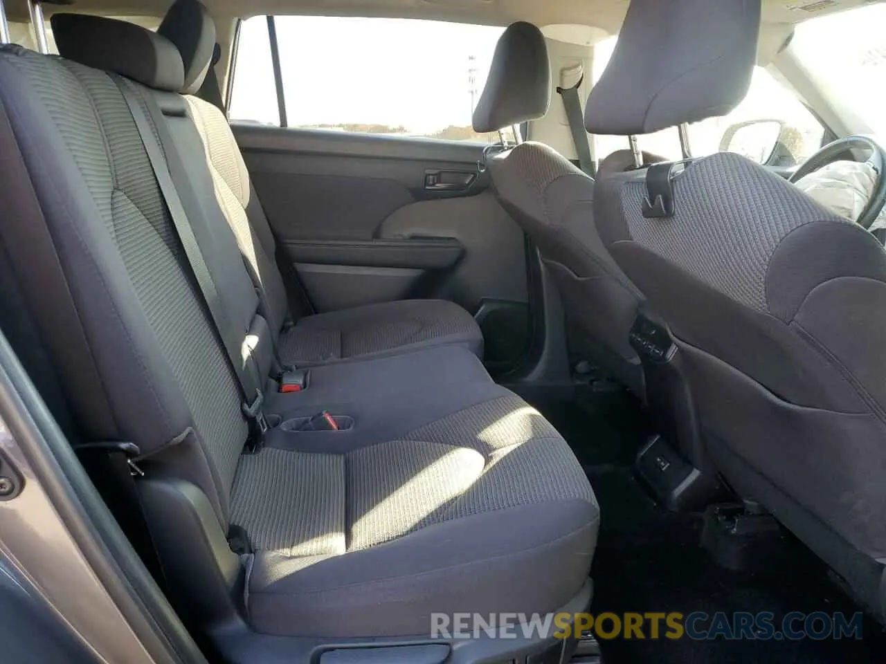 11 fotografías del automóvil dañado 5TDBZRBHXNS561767 TOYOTA HIGHLANDER 2022