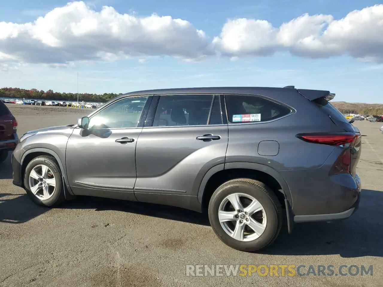 2 fotografías del automóvil dañado 5TDBZRBHXNS561767 TOYOTA HIGHLANDER 2022