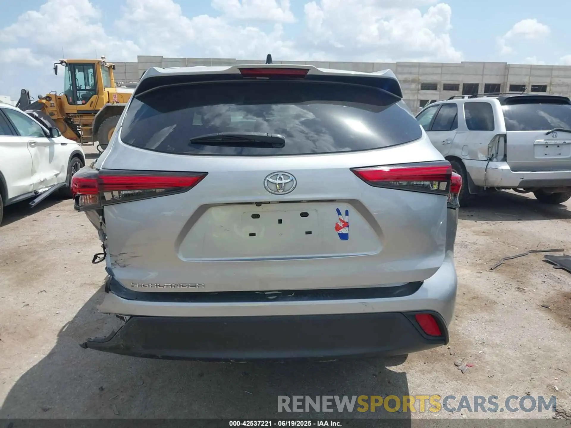 15 fotografías del automóvil dañado 5TDCZRAHXNS099393 TOYOTA HIGHLANDER 2022