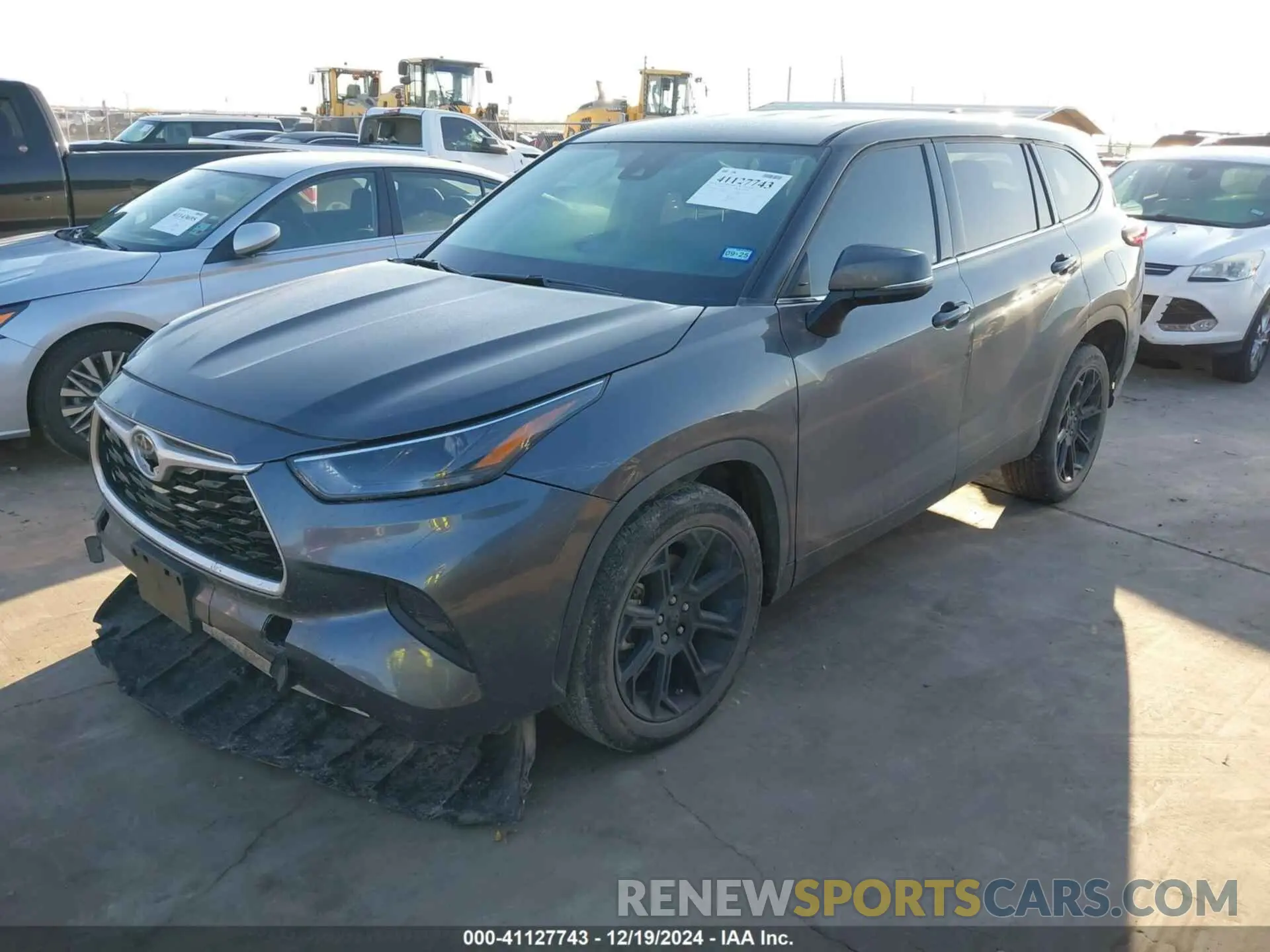 2 fotografías del automóvil dañado 5TDCZRAHXNS117987 TOYOTA HIGHLANDER 2022