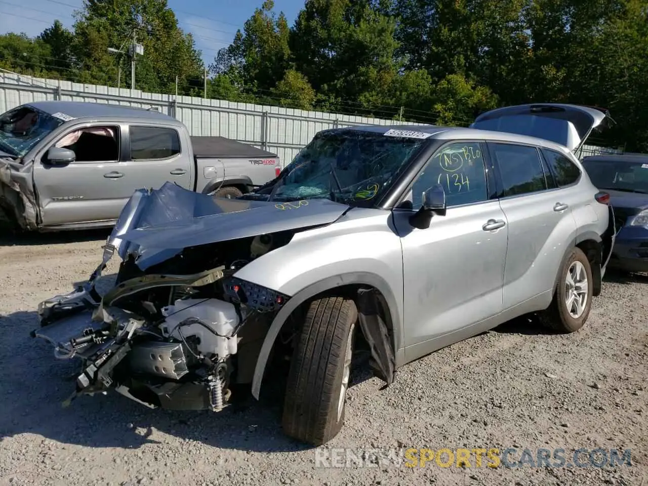2 fotografías del automóvil dañado 5TDCZRBH2NS228659 TOYOTA HIGHLANDER 2022