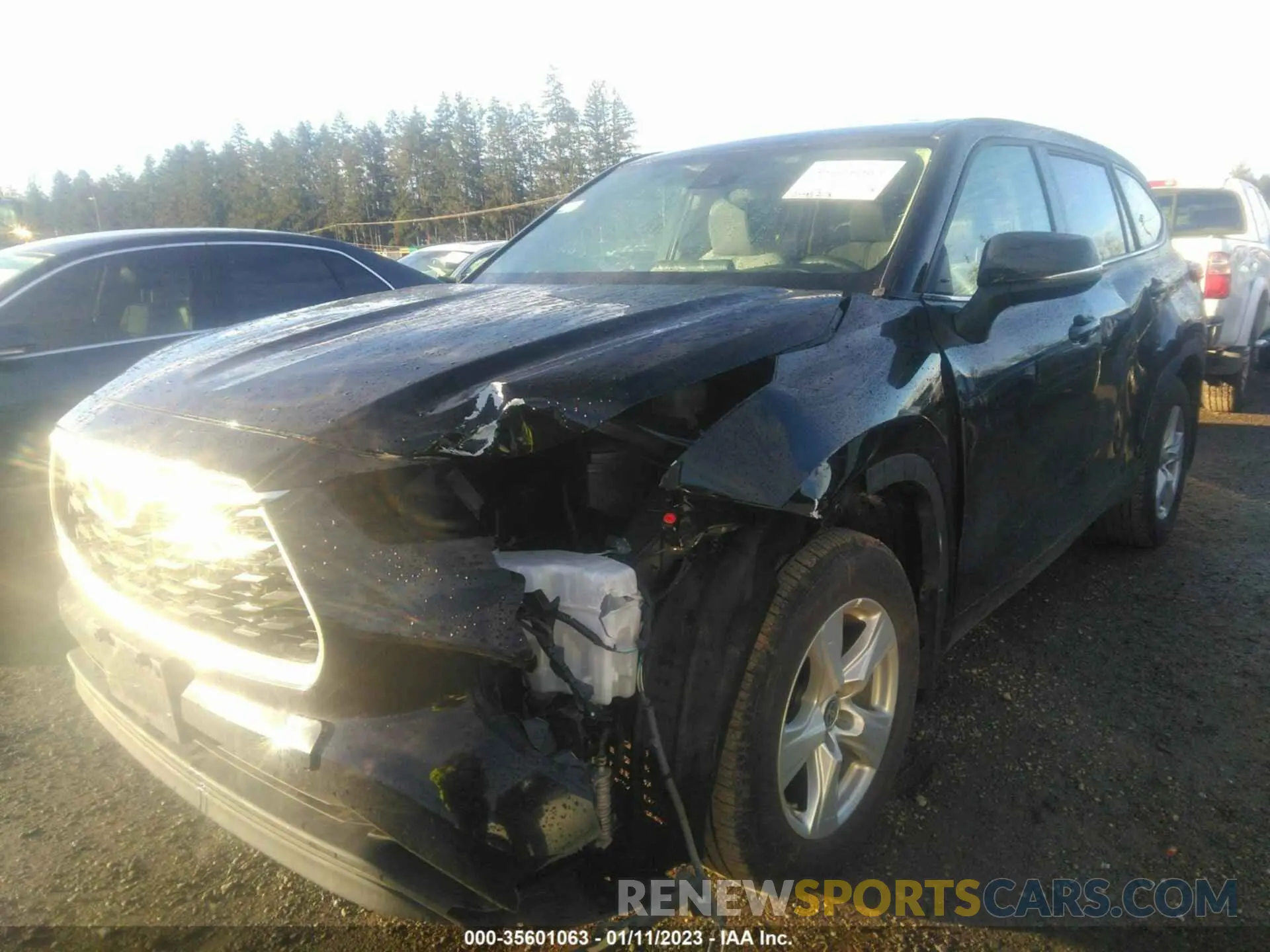 2 fotografías del automóvil dañado 5TDCZRBH4NS167413 TOYOTA HIGHLANDER 2022