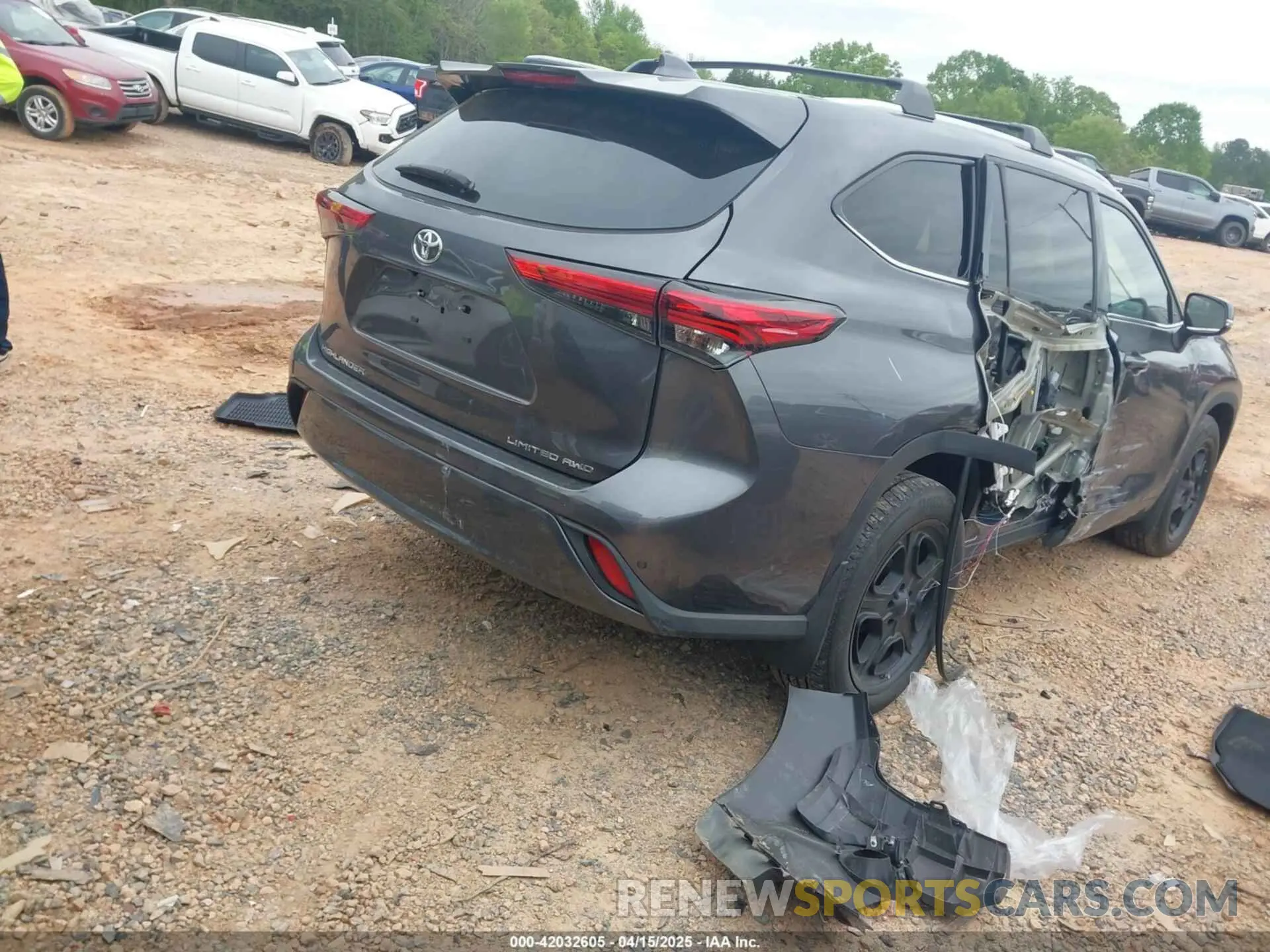4 fotografías del automóvil dañado 5TDDZRBH0NS199666 TOYOTA HIGHLANDER 2022