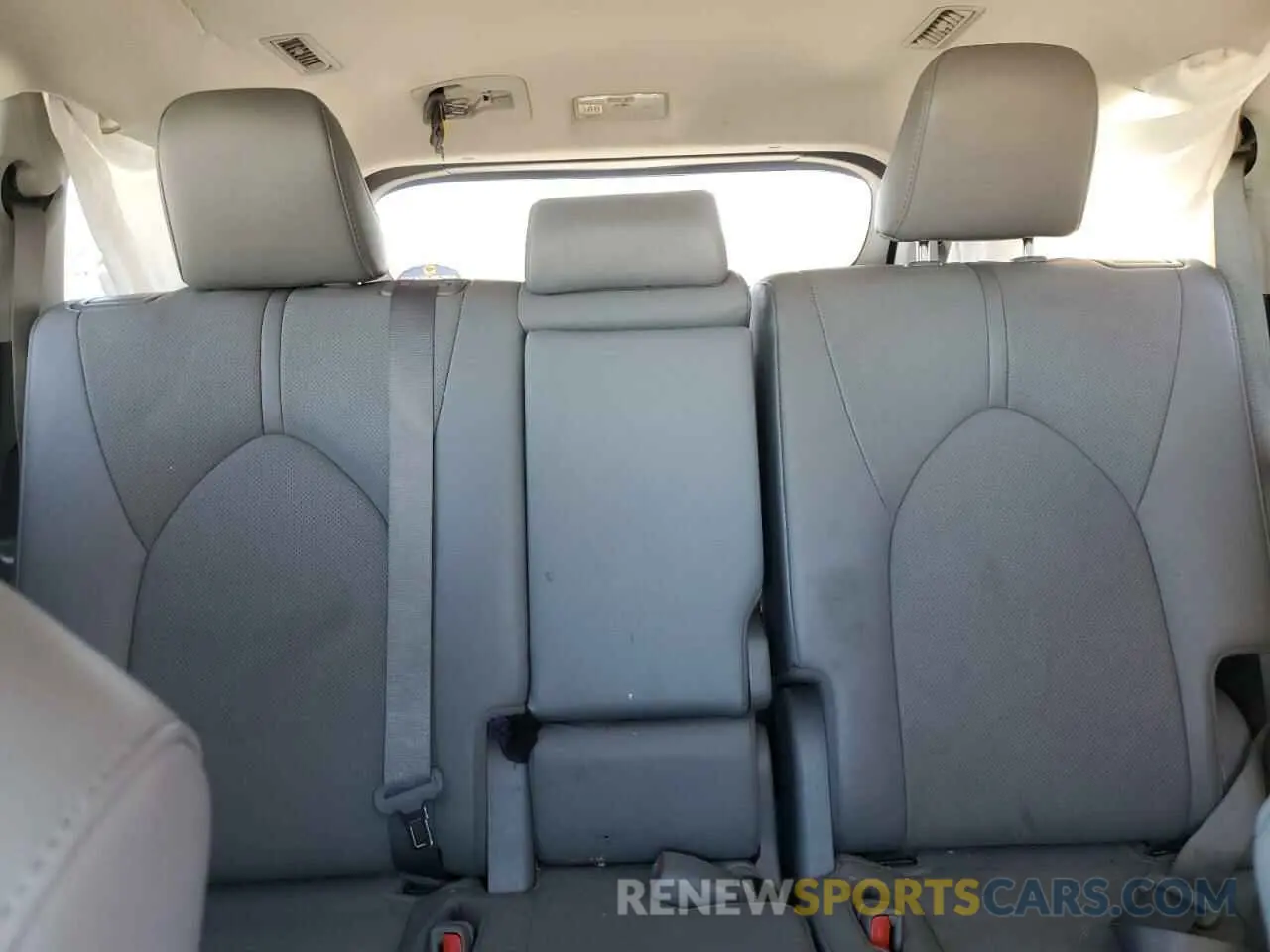 10 fotografías del automóvil dañado 5TDDZRBH5NS186086 TOYOTA HIGHLANDER 2022