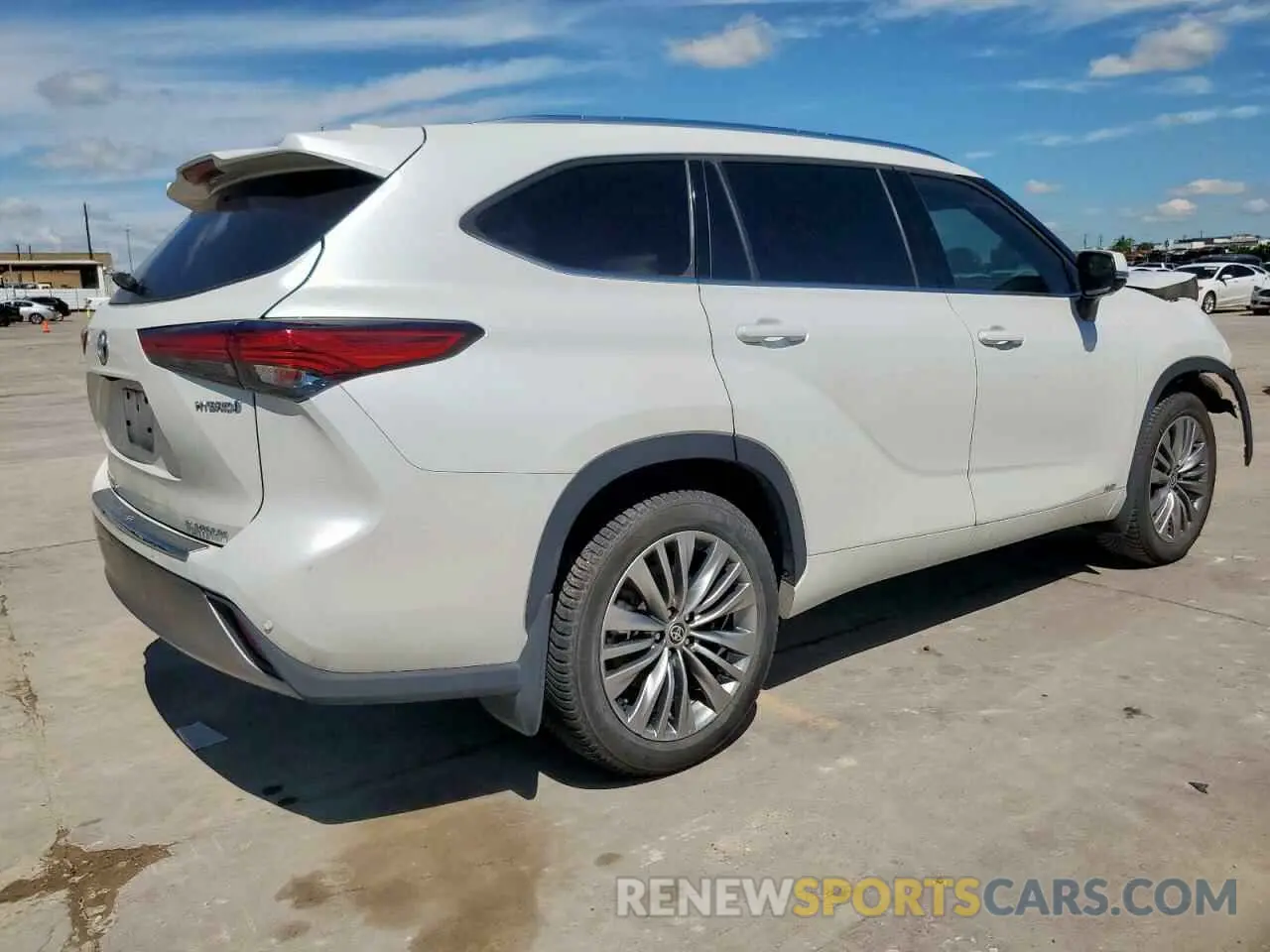 3 fotografías del automóvil dañado 5TDEBRCH3NS078329 TOYOTA HIGHLANDER 2022