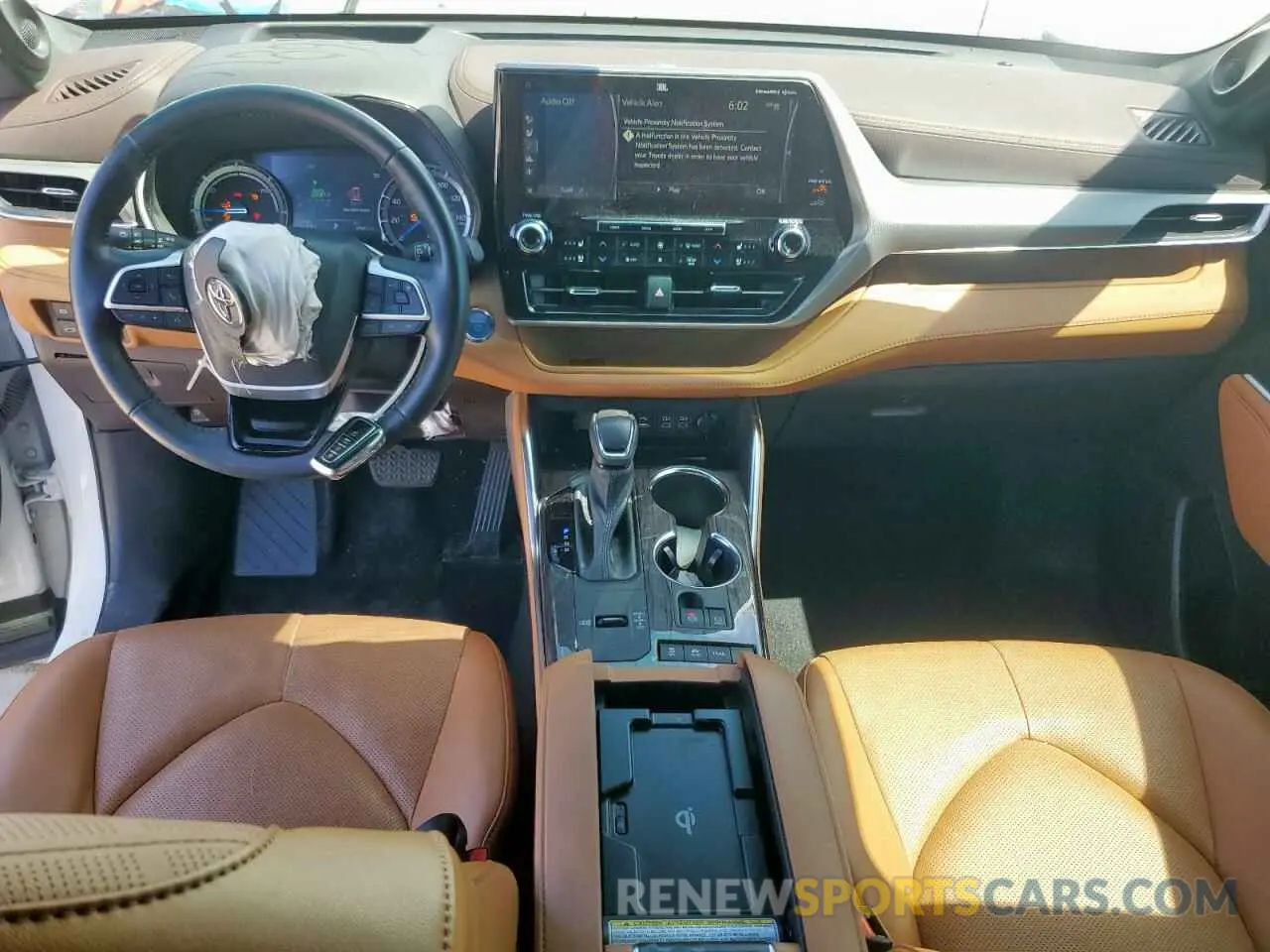 8 fotografías del automóvil dañado 5TDEBRCH3NS078329 TOYOTA HIGHLANDER 2022