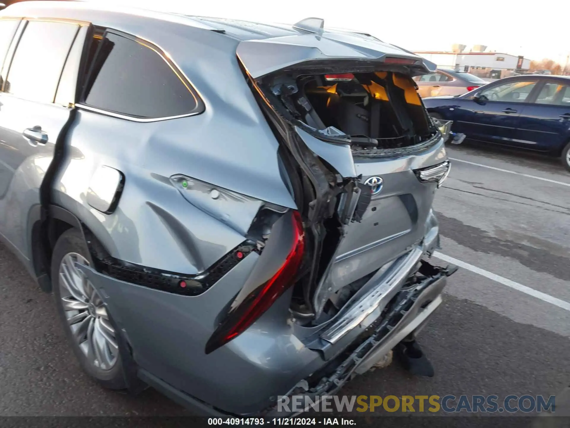 17 fotografías del automóvil dañado 5TDEBRCH5NS090708 TOYOTA HIGHLANDER 2022