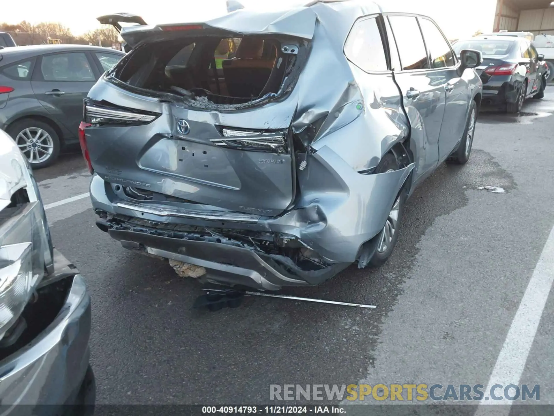 19 fotografías del automóvil dañado 5TDEBRCH5NS090708 TOYOTA HIGHLANDER 2022