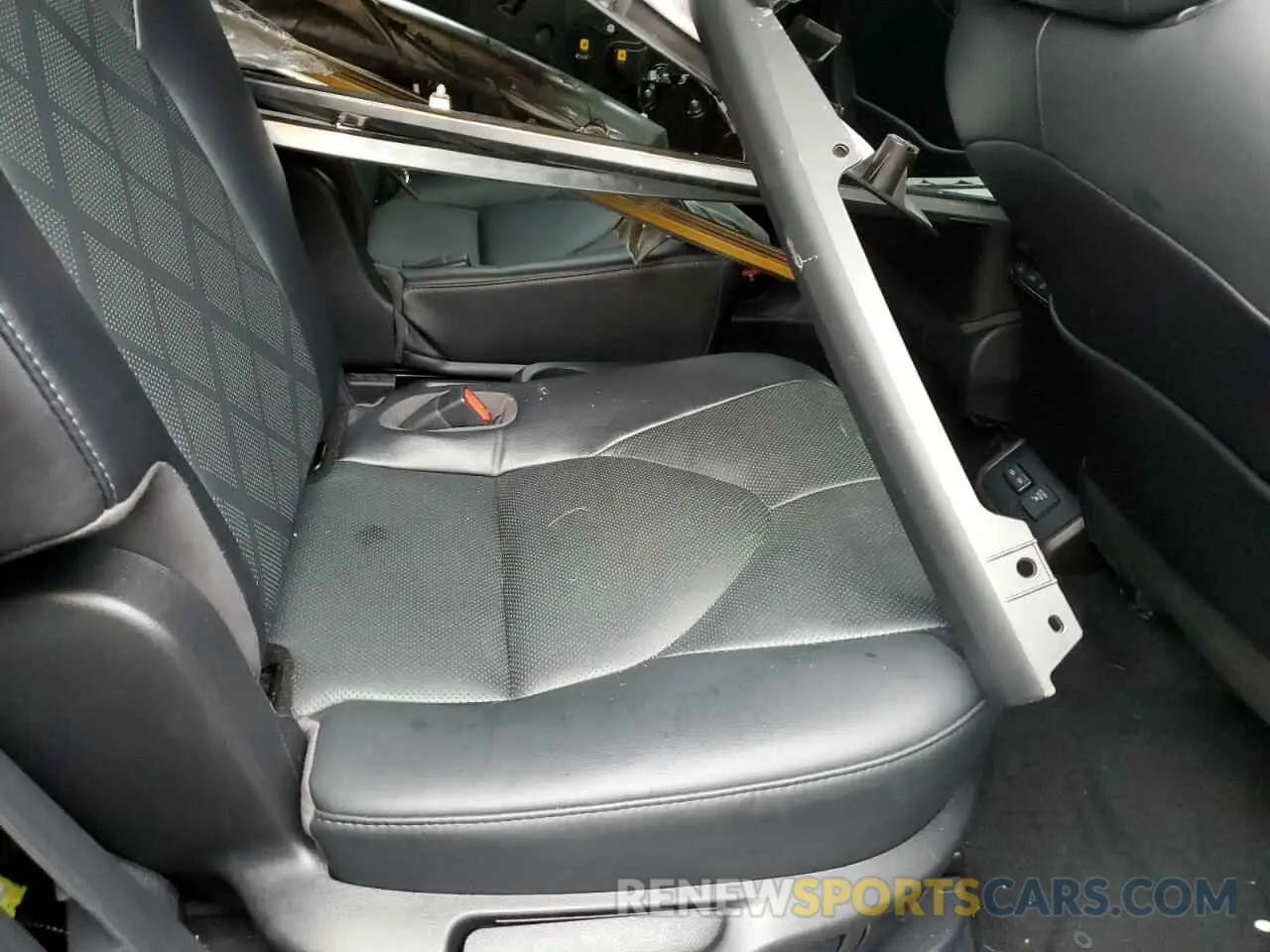 11 fotografías del automóvil dañado 5TDEBRCH5NS091499 TOYOTA HIGHLANDER 2022