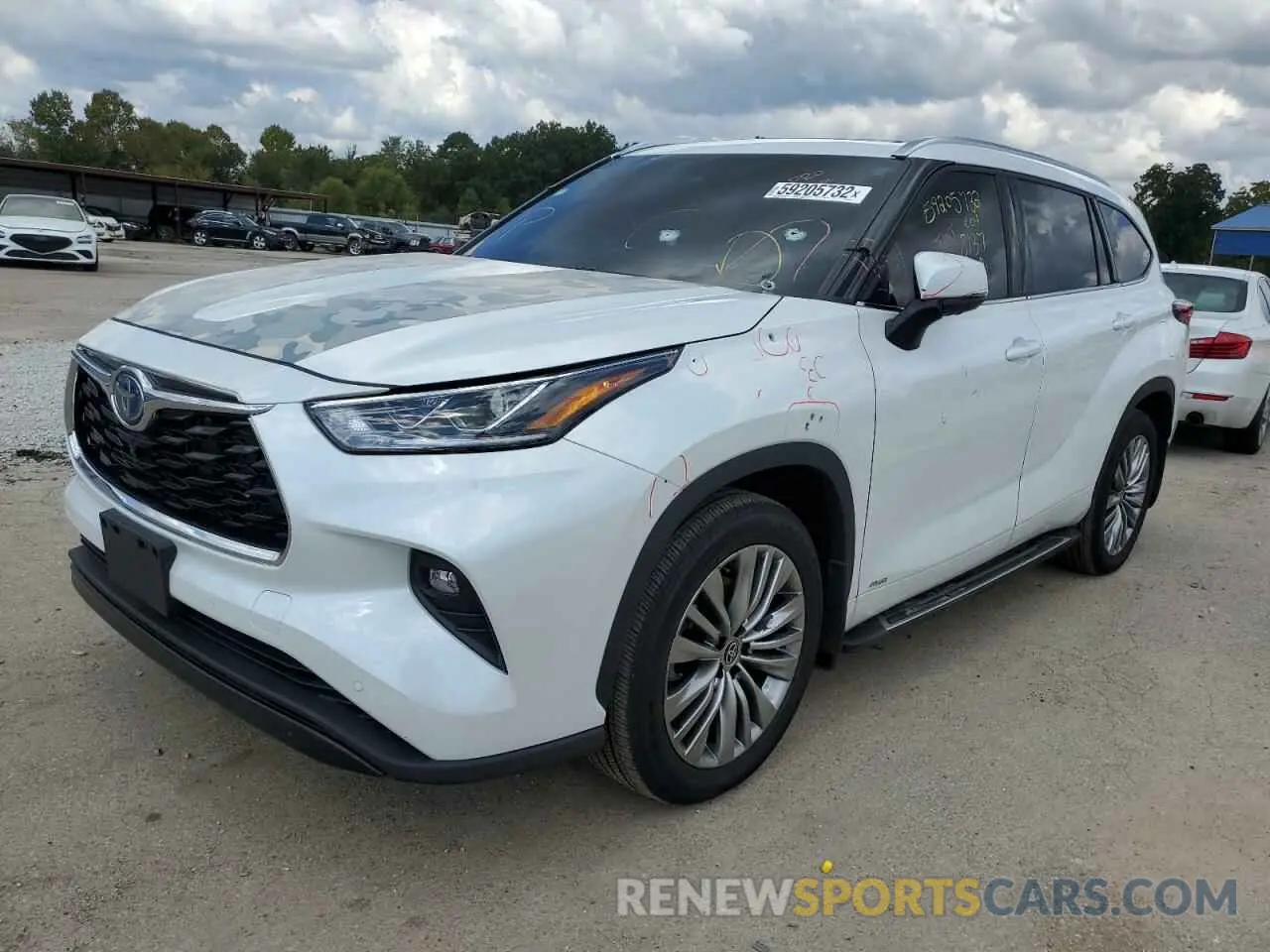 2 fotografías del automóvil dañado 5TDEBRCH5NS094242 TOYOTA HIGHLANDER 2022