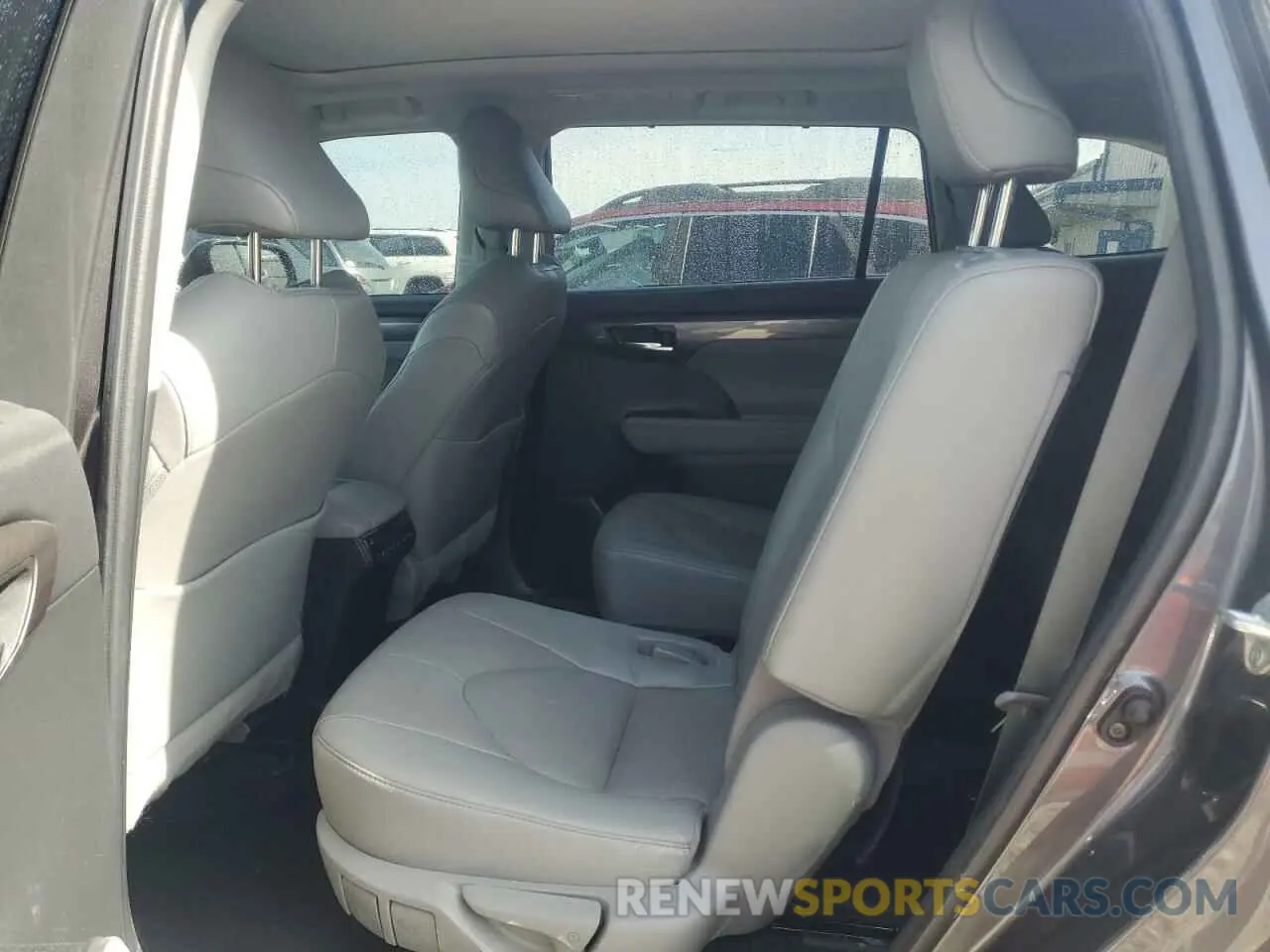 11 fotografías del automóvil dañado 5TDEBRCH7NS089088 TOYOTA HIGHLANDER 2022