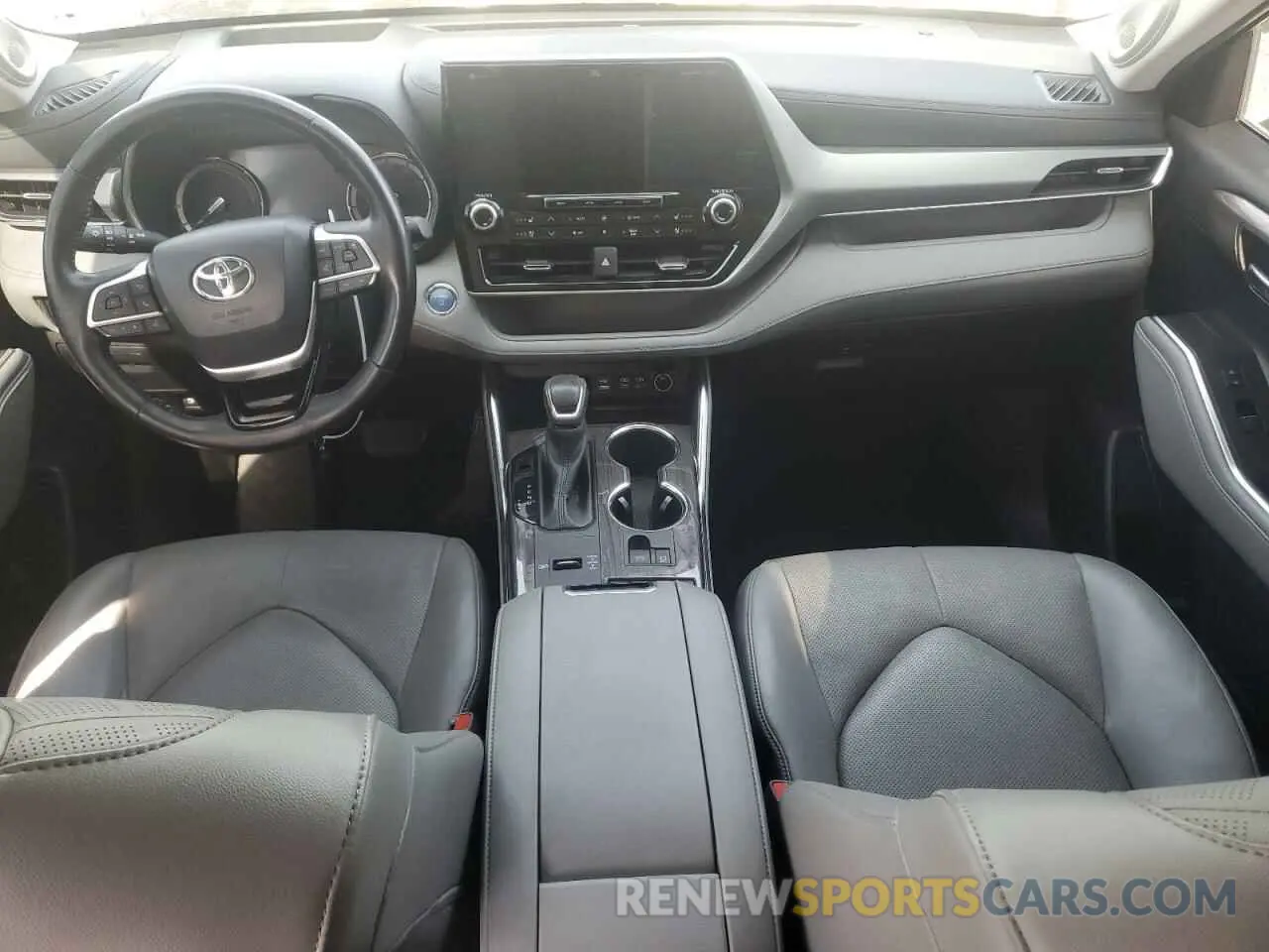 8 fotografías del automóvil dañado 5TDEBRCH7NS089088 TOYOTA HIGHLANDER 2022