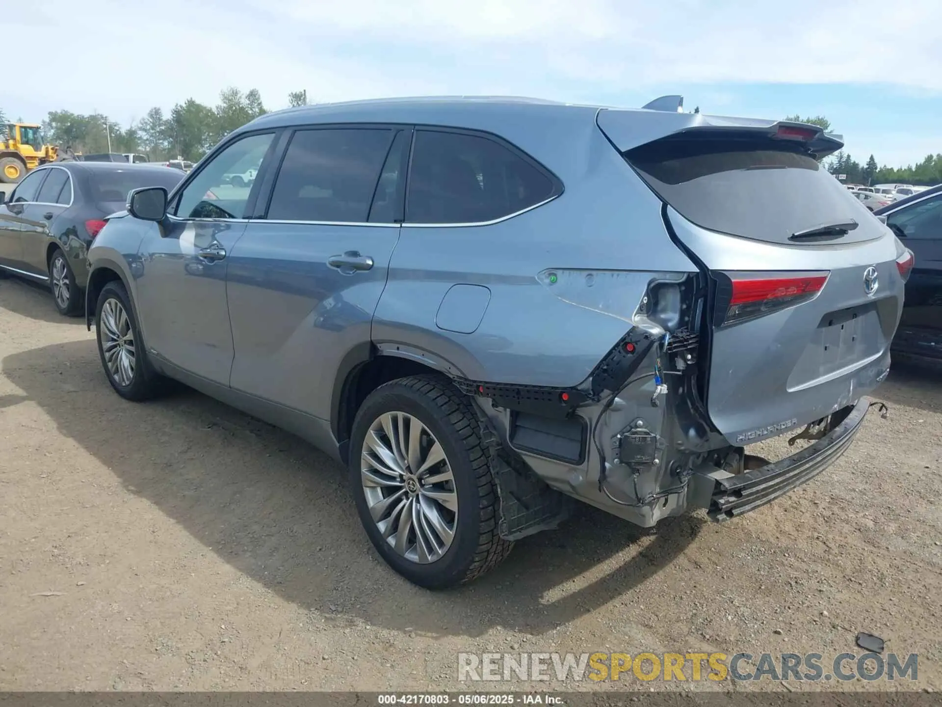3 fotografías del automóvil dañado 5TDEBRCH7NS098017 TOYOTA HIGHLANDER 2022