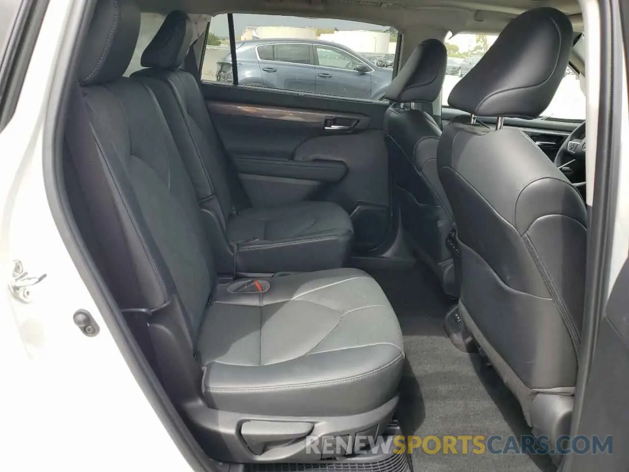 10 fotografías del automóvil dañado 5TDEBRCH8NS090895 TOYOTA HIGHLANDER 2022