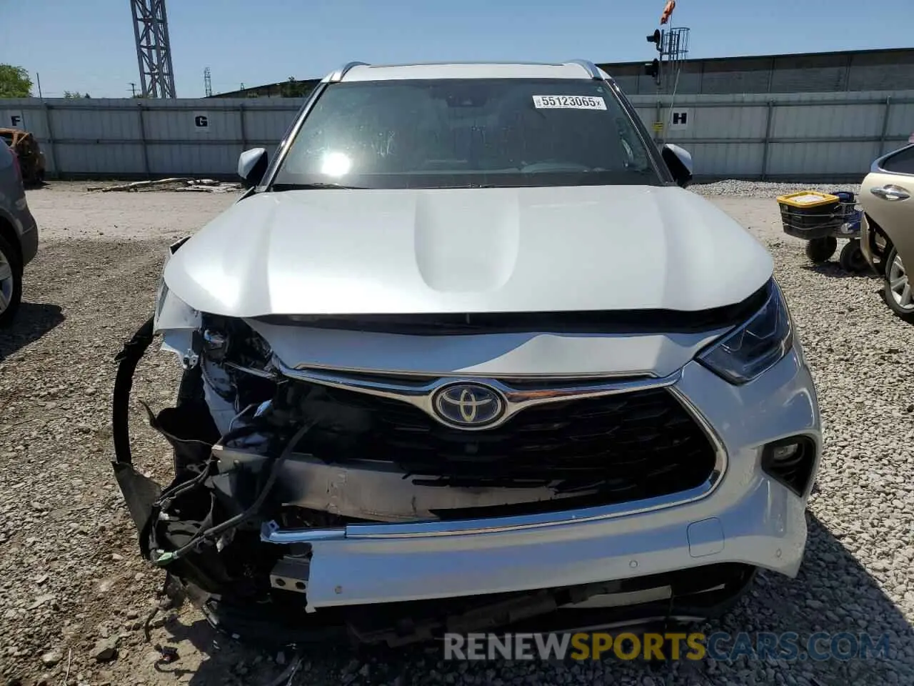 5 fotografías del automóvil dañado 5TDEBRCH9NS083499 TOYOTA HIGHLANDER 2022