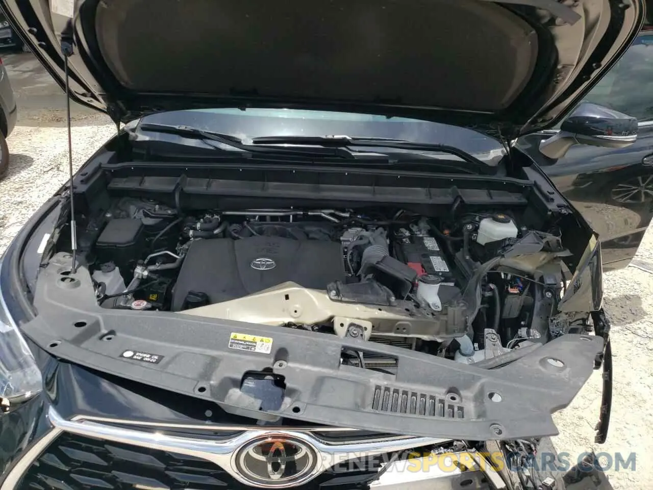 12 fotografías del automóvil dañado 5TDFZRAH0NS141020 TOYOTA HIGHLANDER 2022