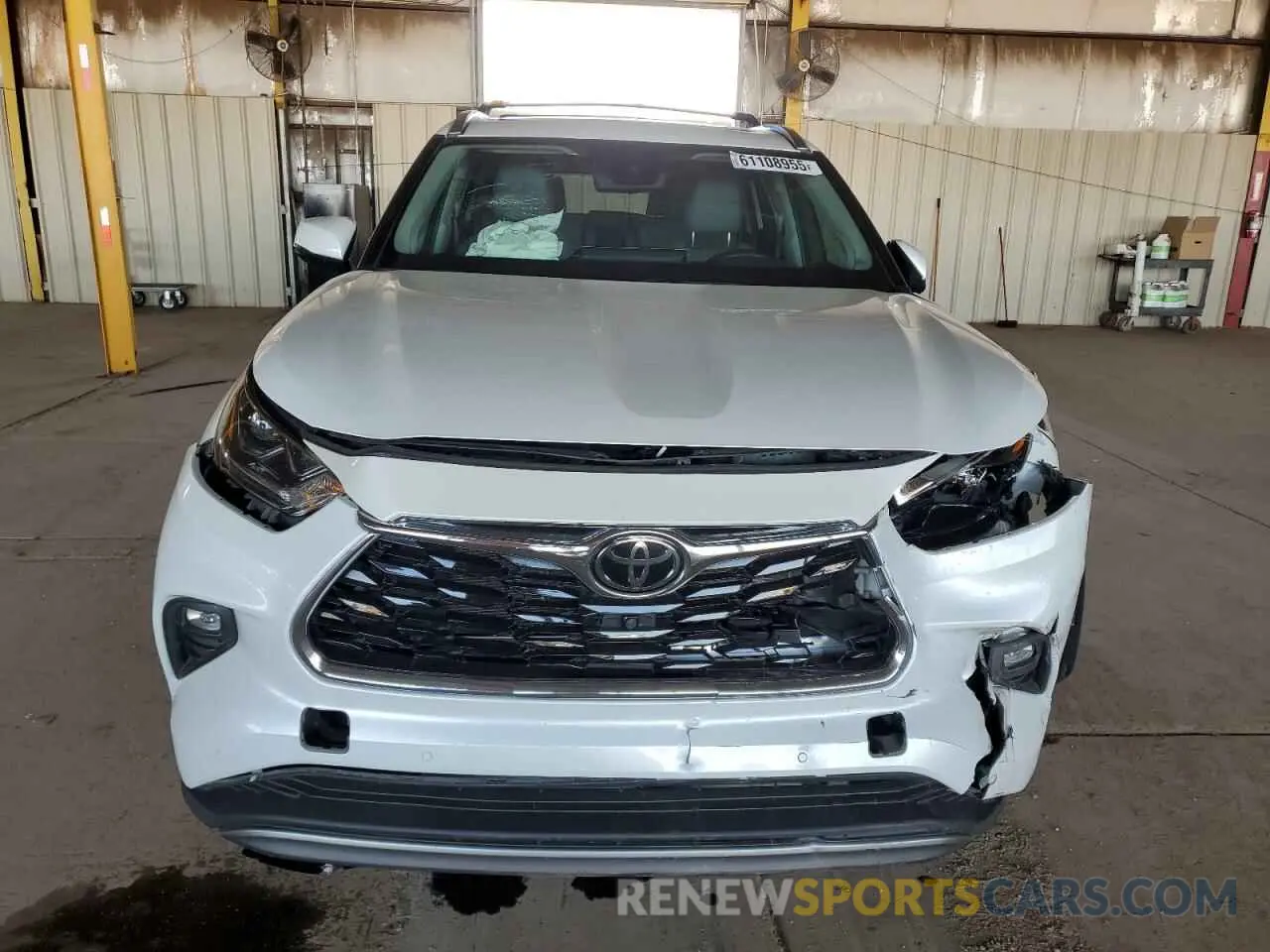 5 fotografías del automóvil dañado 5TDFZRAH2NS110657 TOYOTA HIGHLANDER 2022