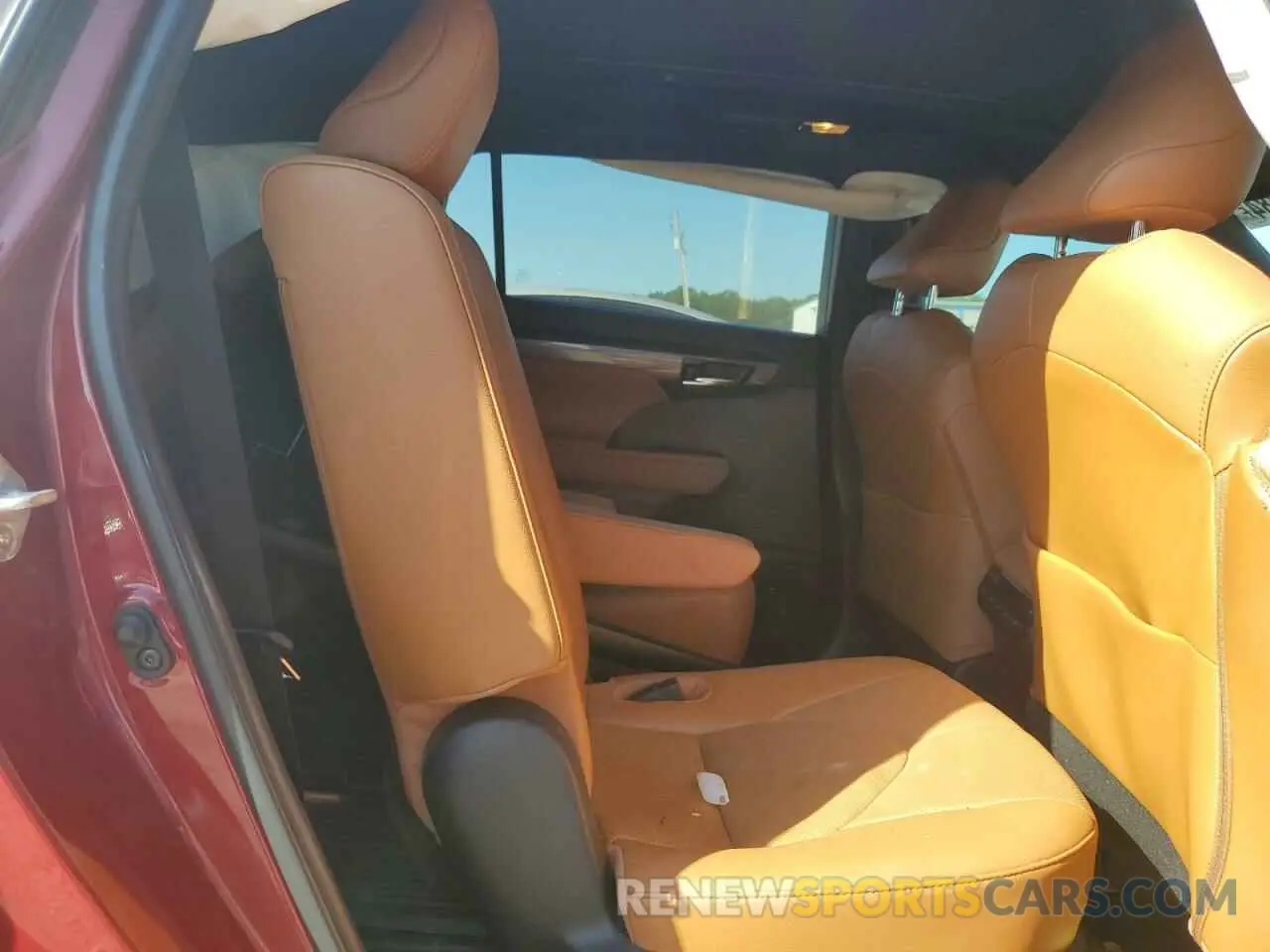 11 fotografías del automóvil dañado 5TDFZRAH5NS103220 TOYOTA HIGHLANDER 2022