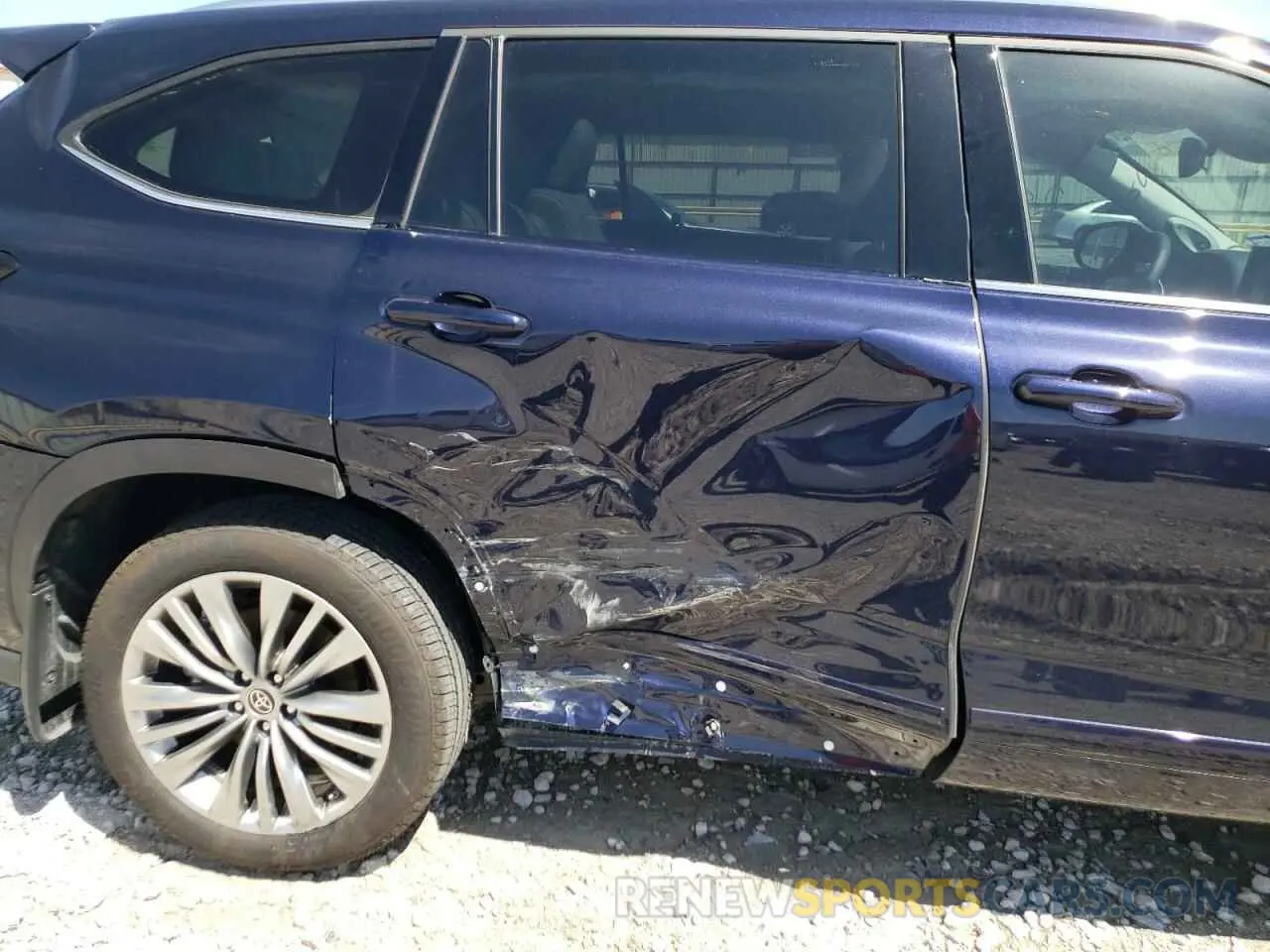 9 fotografías del automóvil dañado 5TDFZRAH7NS101260 TOYOTA HIGHLANDER 2022