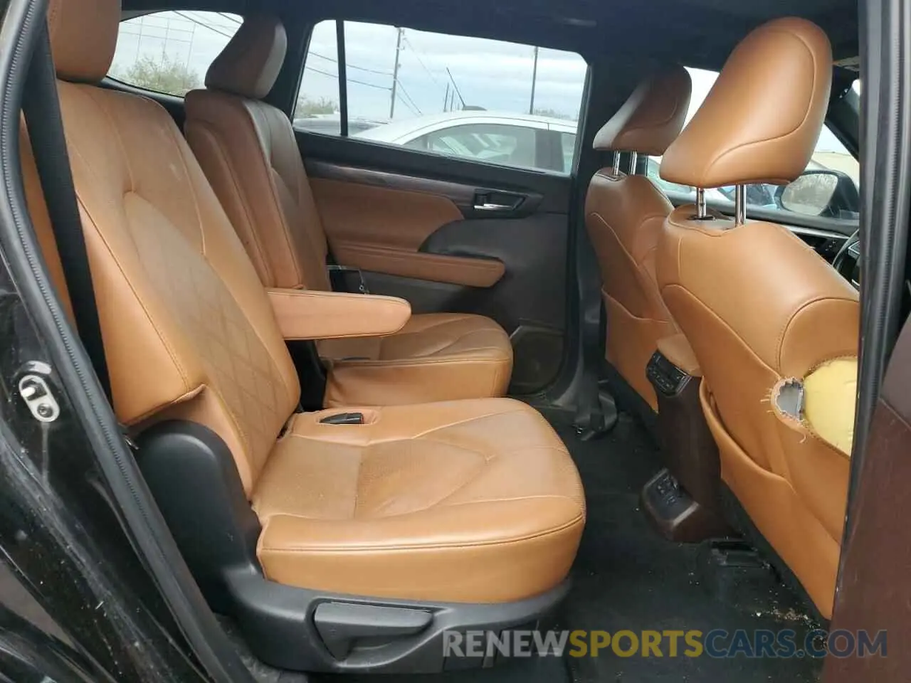 11 fotografías del automóvil dañado 5TDFZRAH7NS126837 TOYOTA HIGHLANDER 2022