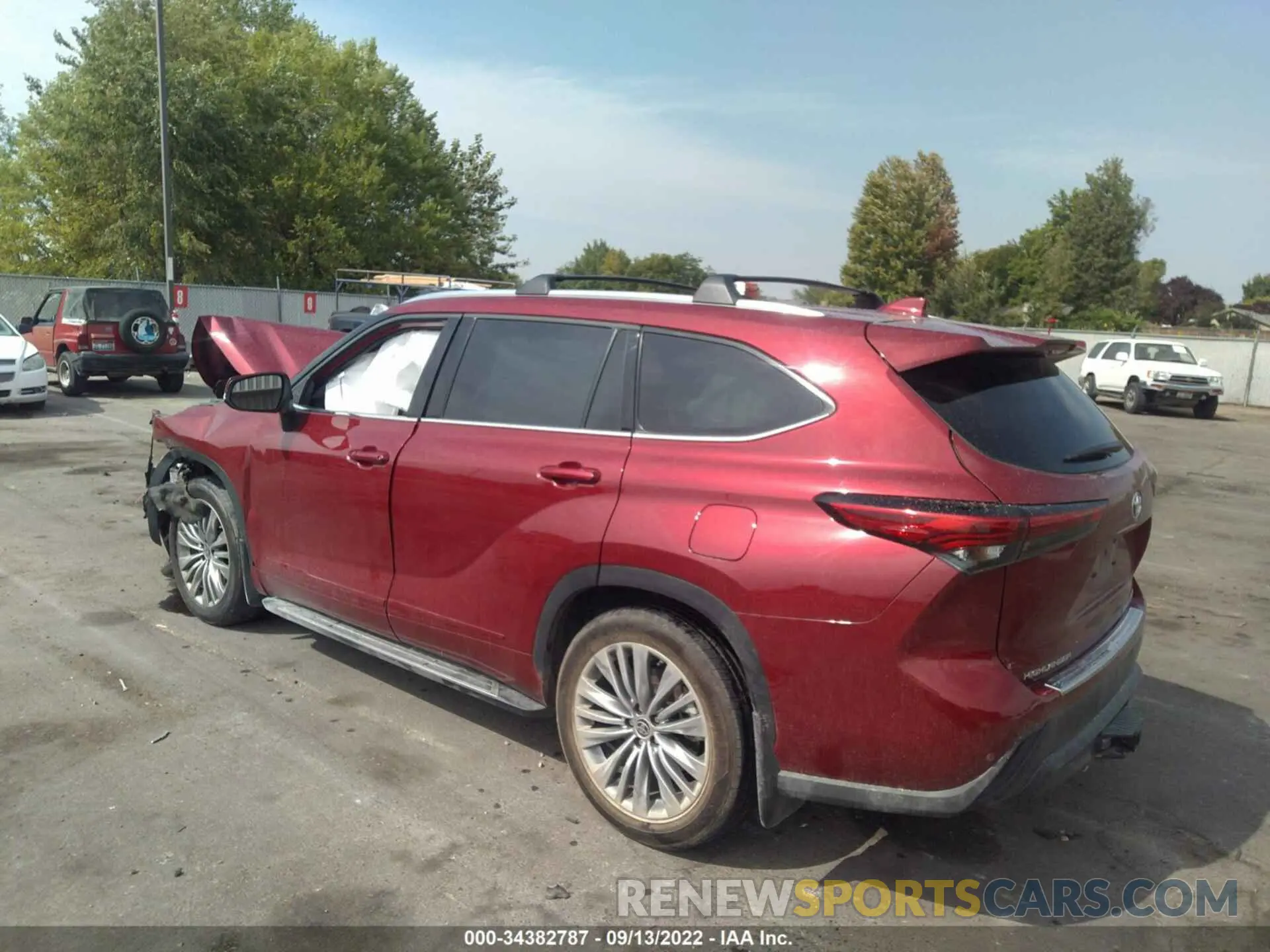 3 fotografías del automóvil dañado 5TDFZRBH1NS182657 TOYOTA HIGHLANDER 2022
