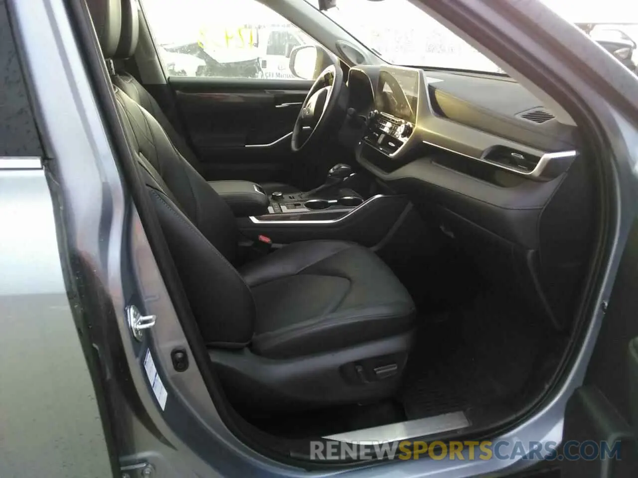 5 fotografías del automóvil dañado 5TDFZRBH4NS162208 TOYOTA HIGHLANDER 2022