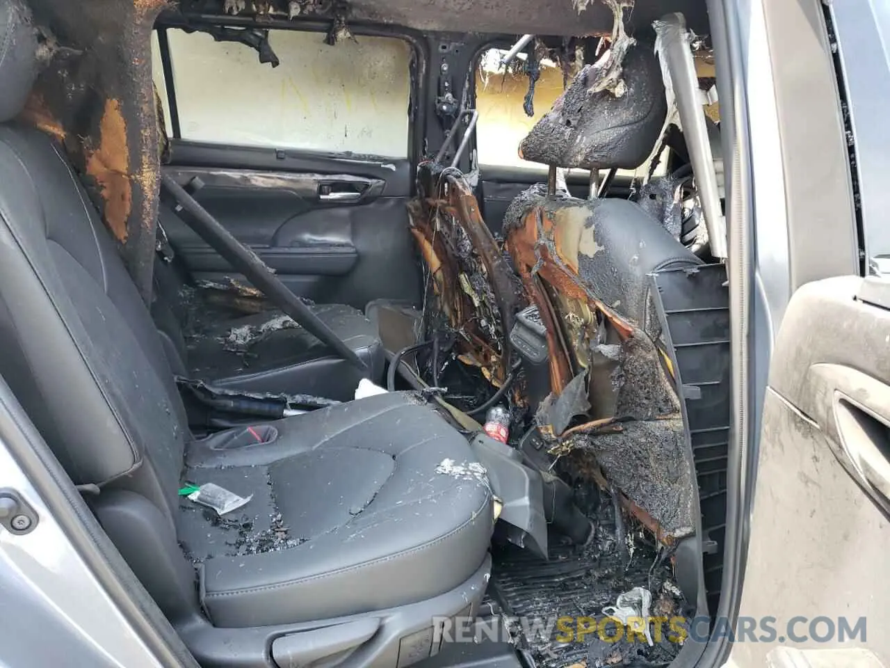 6 fotografías del automóvil dañado 5TDFZRBH9NS194345 TOYOTA HIGHLANDER 2022