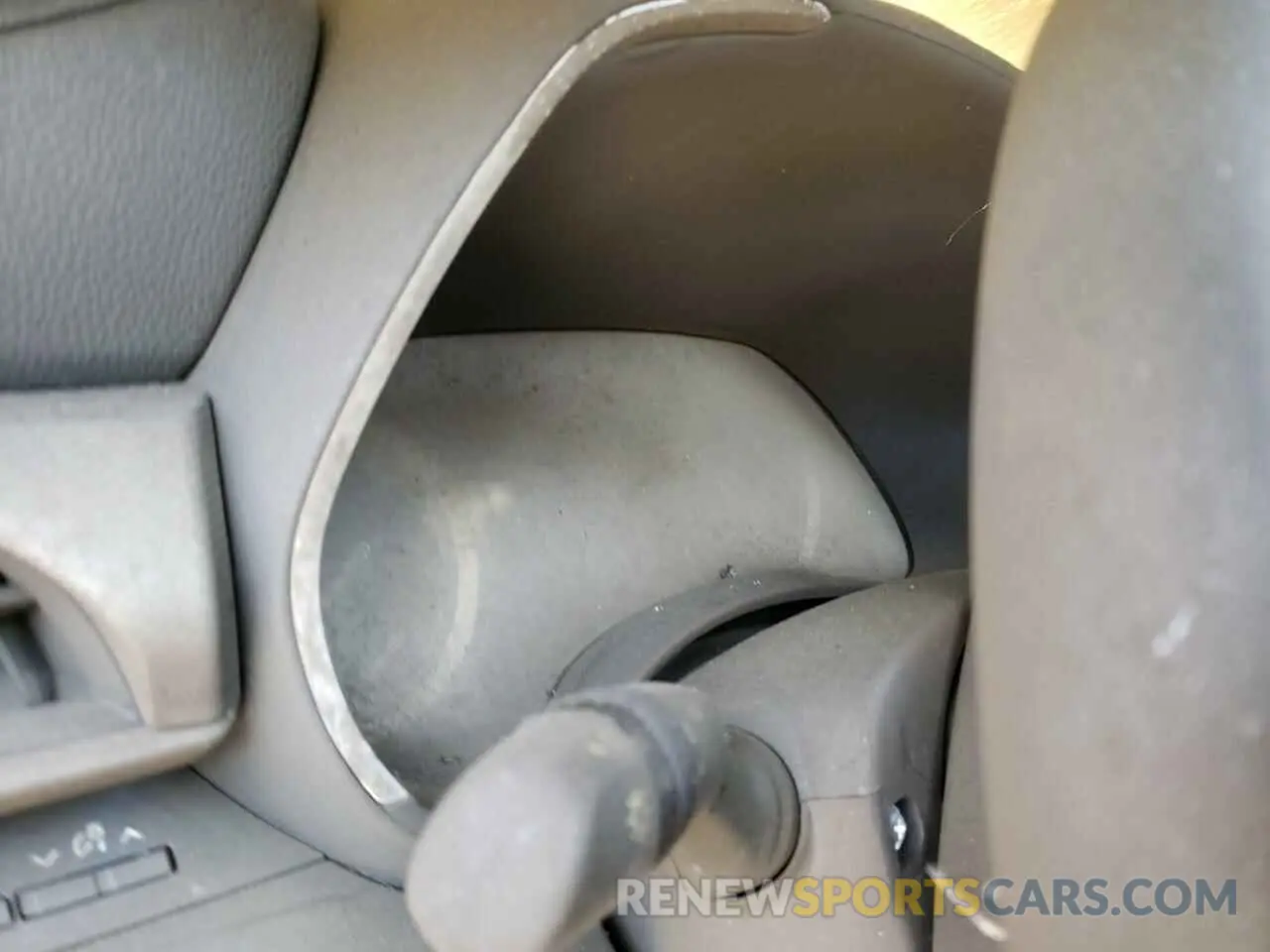 8 fotografías del automóvil dañado 5TDFZRBH9NS194345 TOYOTA HIGHLANDER 2022