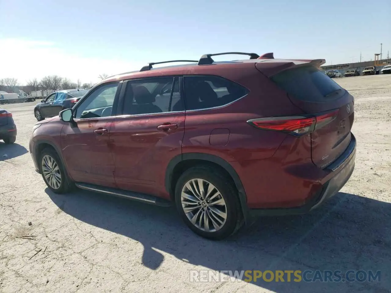 2 fotografías del automóvil dañado 5TDFZRBHXNS228745 TOYOTA HIGHLANDER 2022