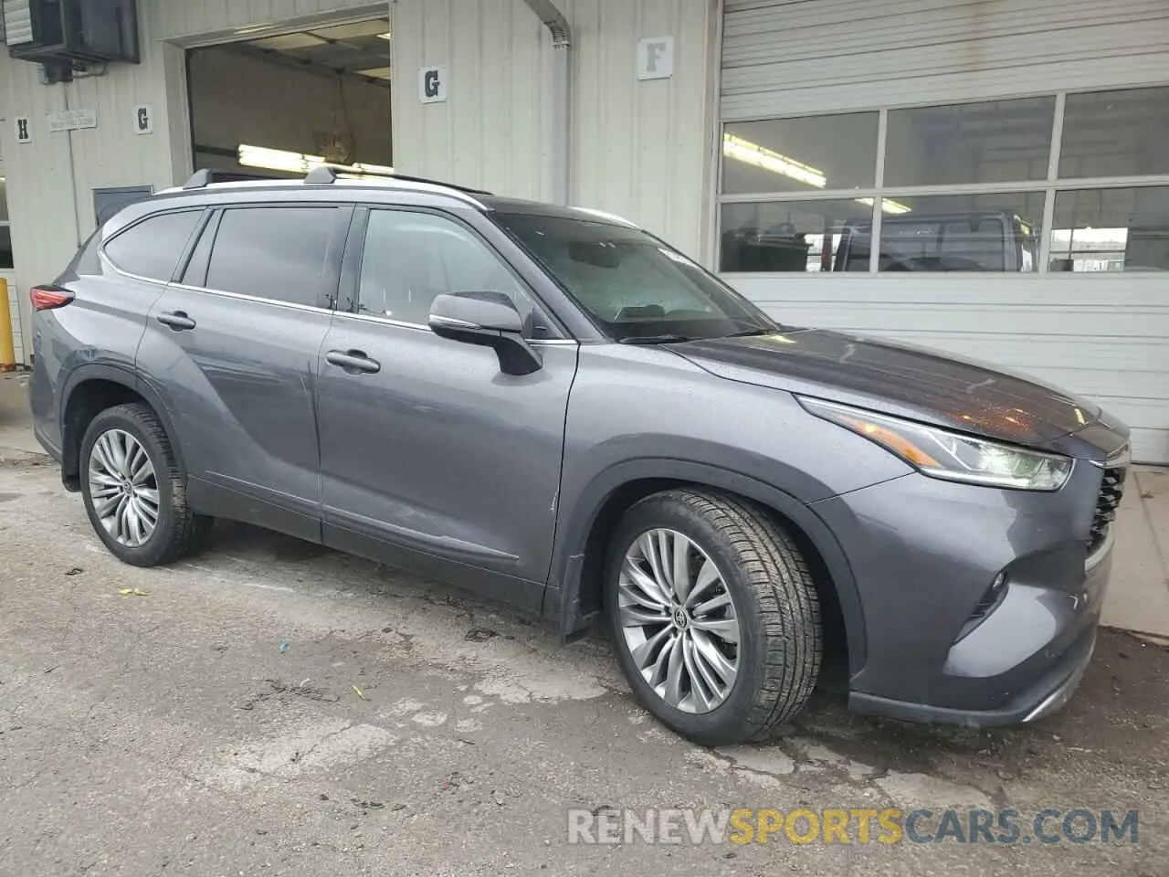 4 fotografías del automóvil dañado 5TDFZRBHXNS234447 TOYOTA HIGHLANDER 2022