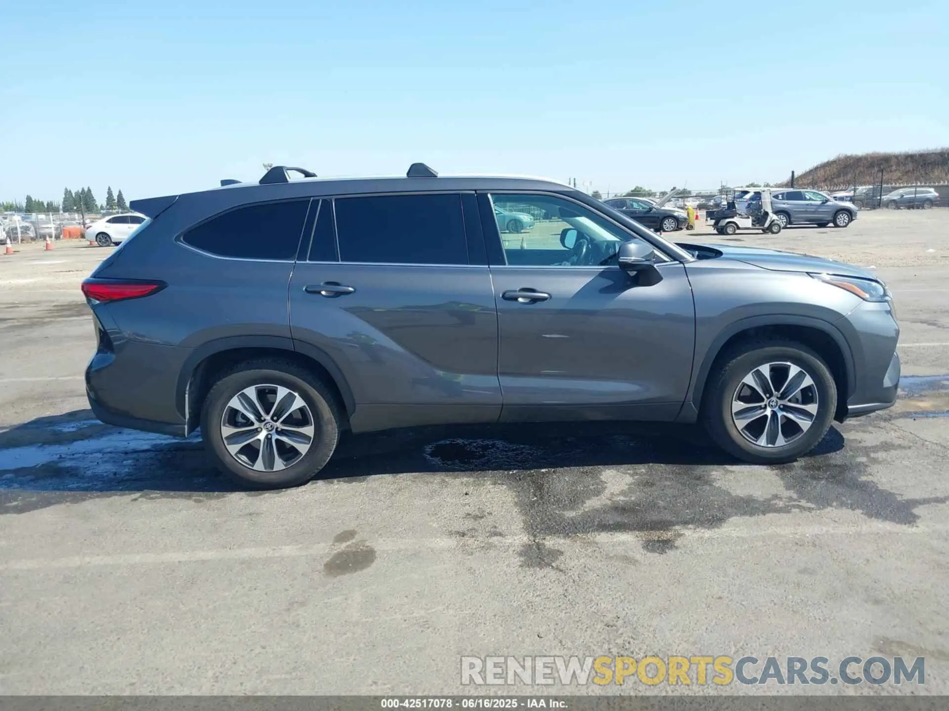 13 fotografías del automóvil dañado 5TDGARAH1NS516618 TOYOTA HIGHLANDER 2022