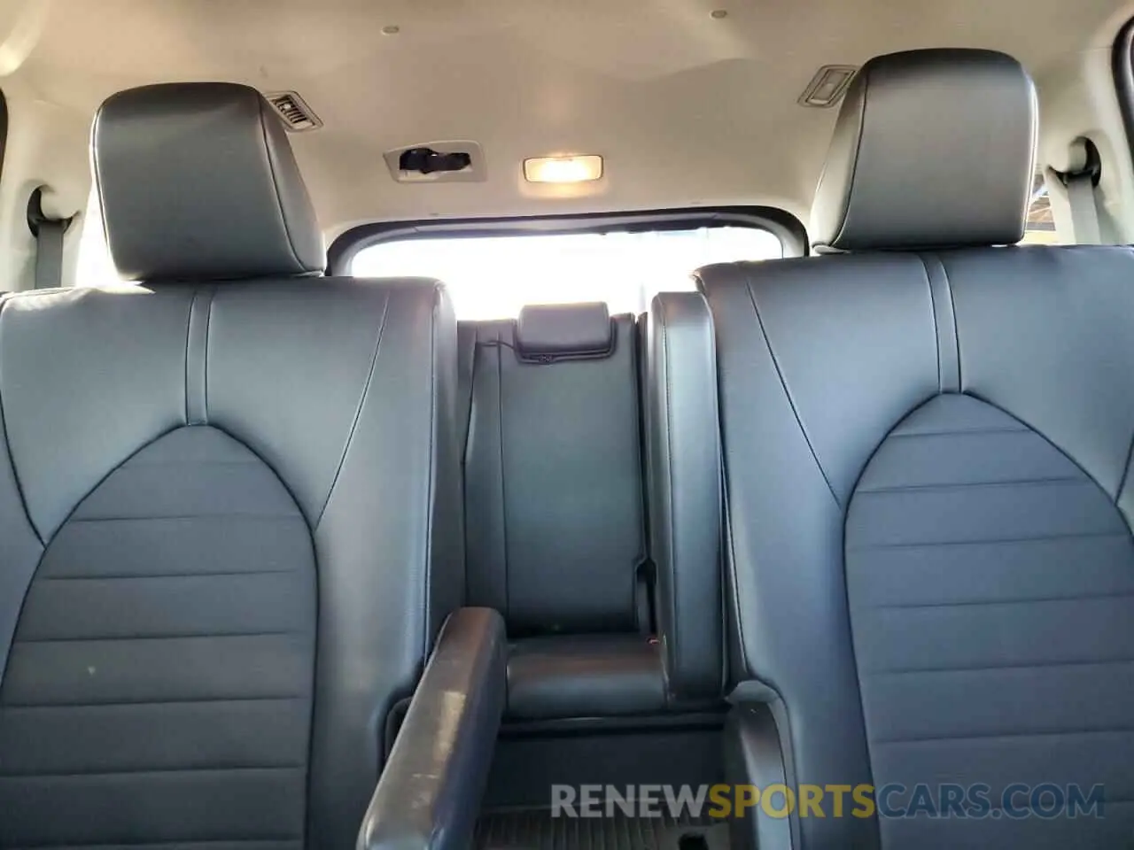 10 fotografías del automóvil dañado 5TDGARAH5NS516055 TOYOTA HIGHLANDER 2022