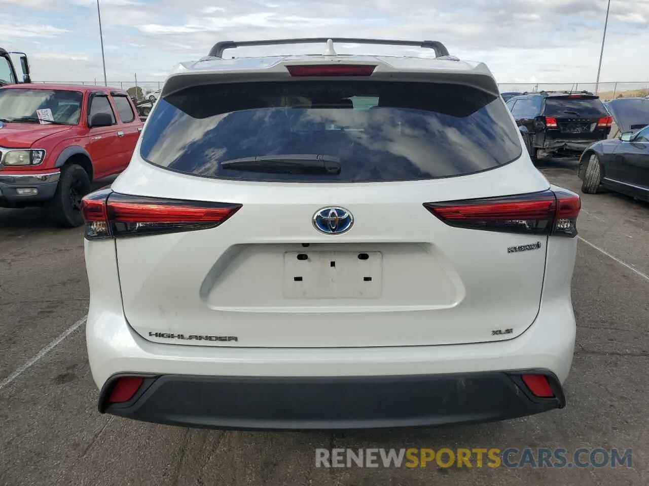 6 fotografías del automóvil dañado 5TDGBRCH2NS541277 TOYOTA HIGHLANDER 2022