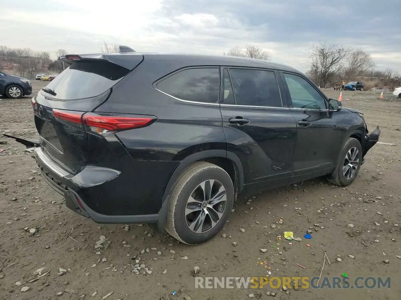 3 fotografías del automóvil dañado 5TDGBRCH2NS554661 TOYOTA HIGHLANDER 2022