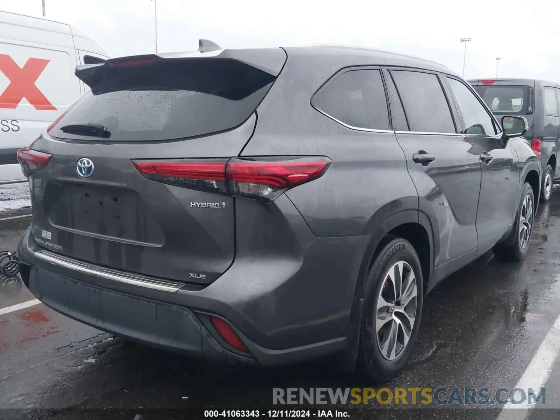 4 fotografías del automóvil dañado 5TDGBRCH3NS074449 TOYOTA HIGHLANDER 2022