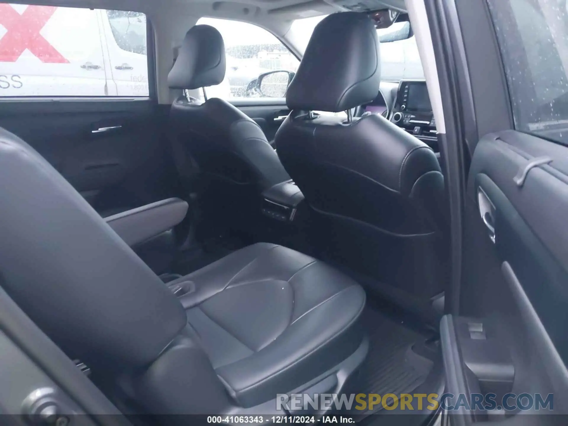 8 fotografías del automóvil dañado 5TDGBRCH3NS074449 TOYOTA HIGHLANDER 2022