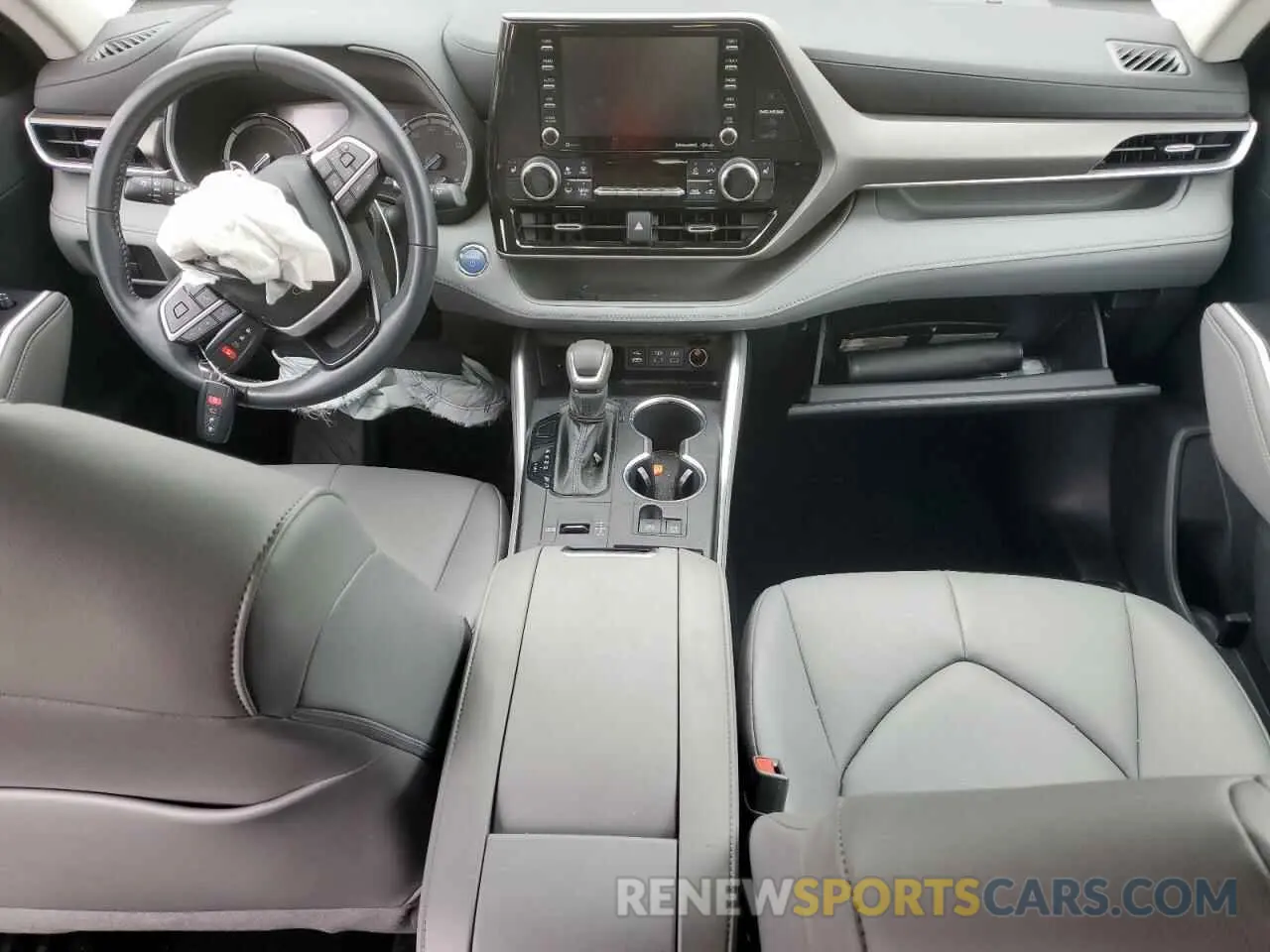 8 fotografías del automóvil dañado 5TDGBRCH3NS550392 TOYOTA HIGHLANDER 2022