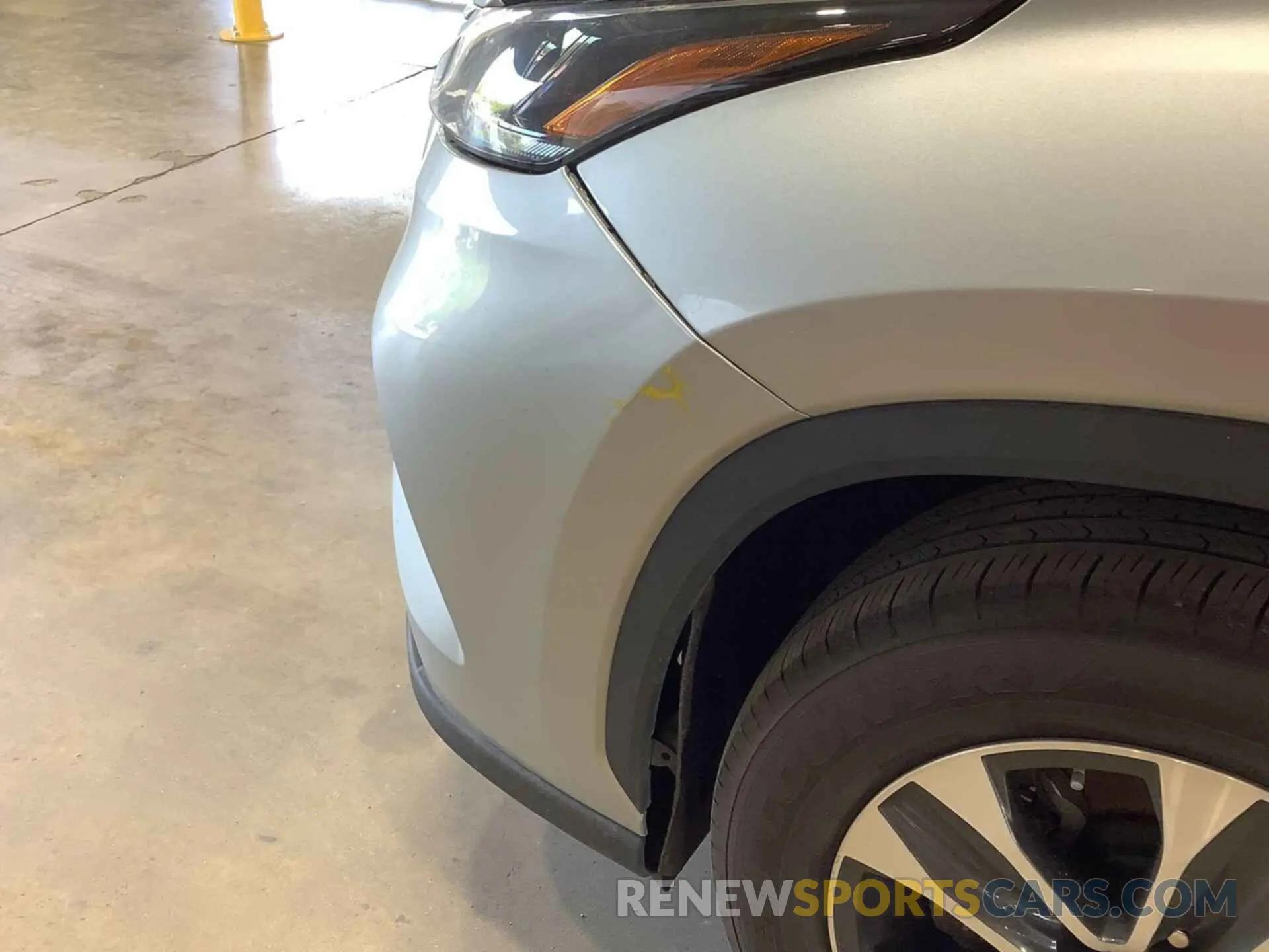 3 fotografías del automóvil dañado 5TDGBRCH6NS543727 TOYOTA HIGHLANDER 2022