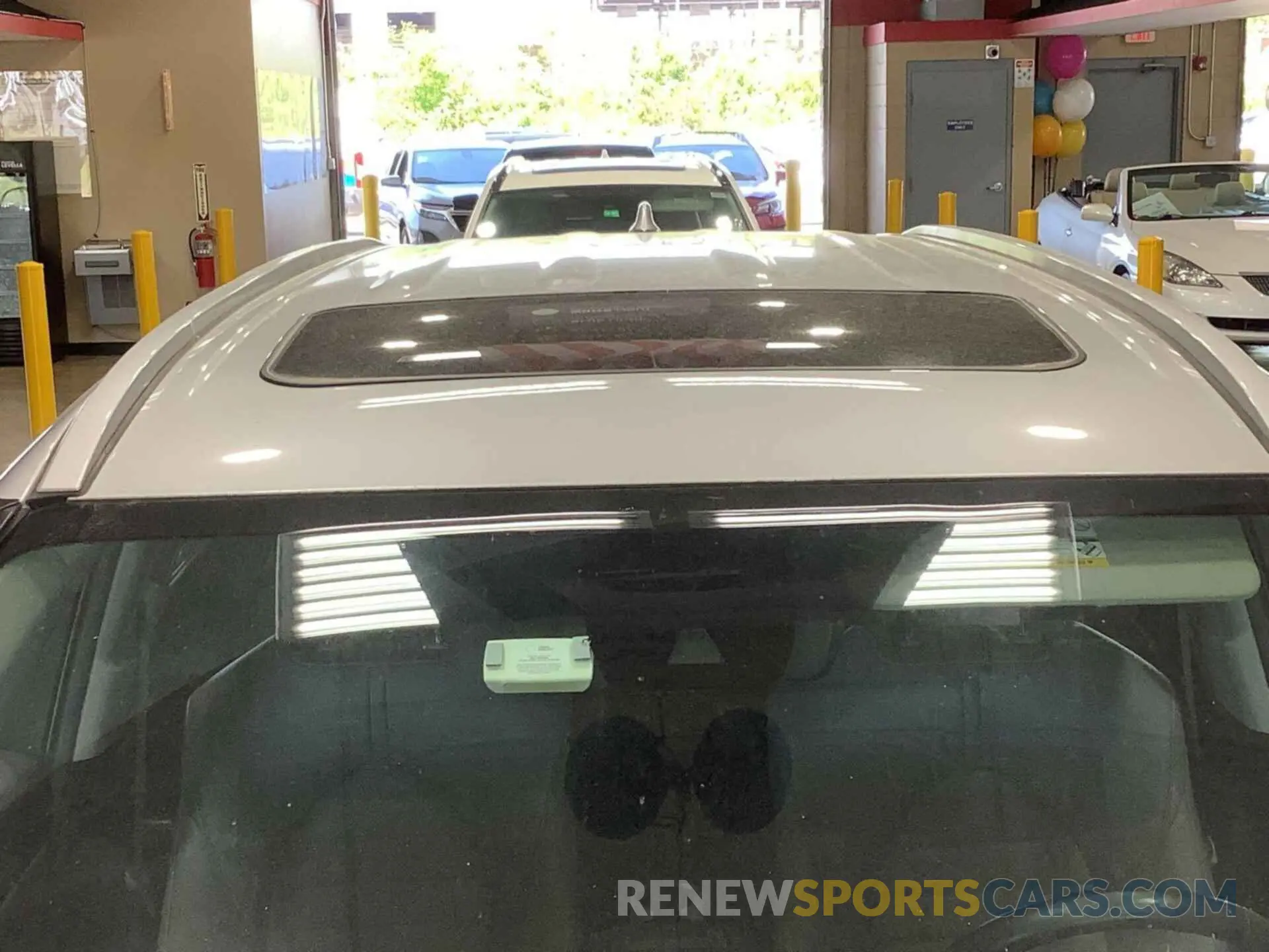 32 fotografías del automóvil dañado 5TDGBRCH6NS543727 TOYOTA HIGHLANDER 2022