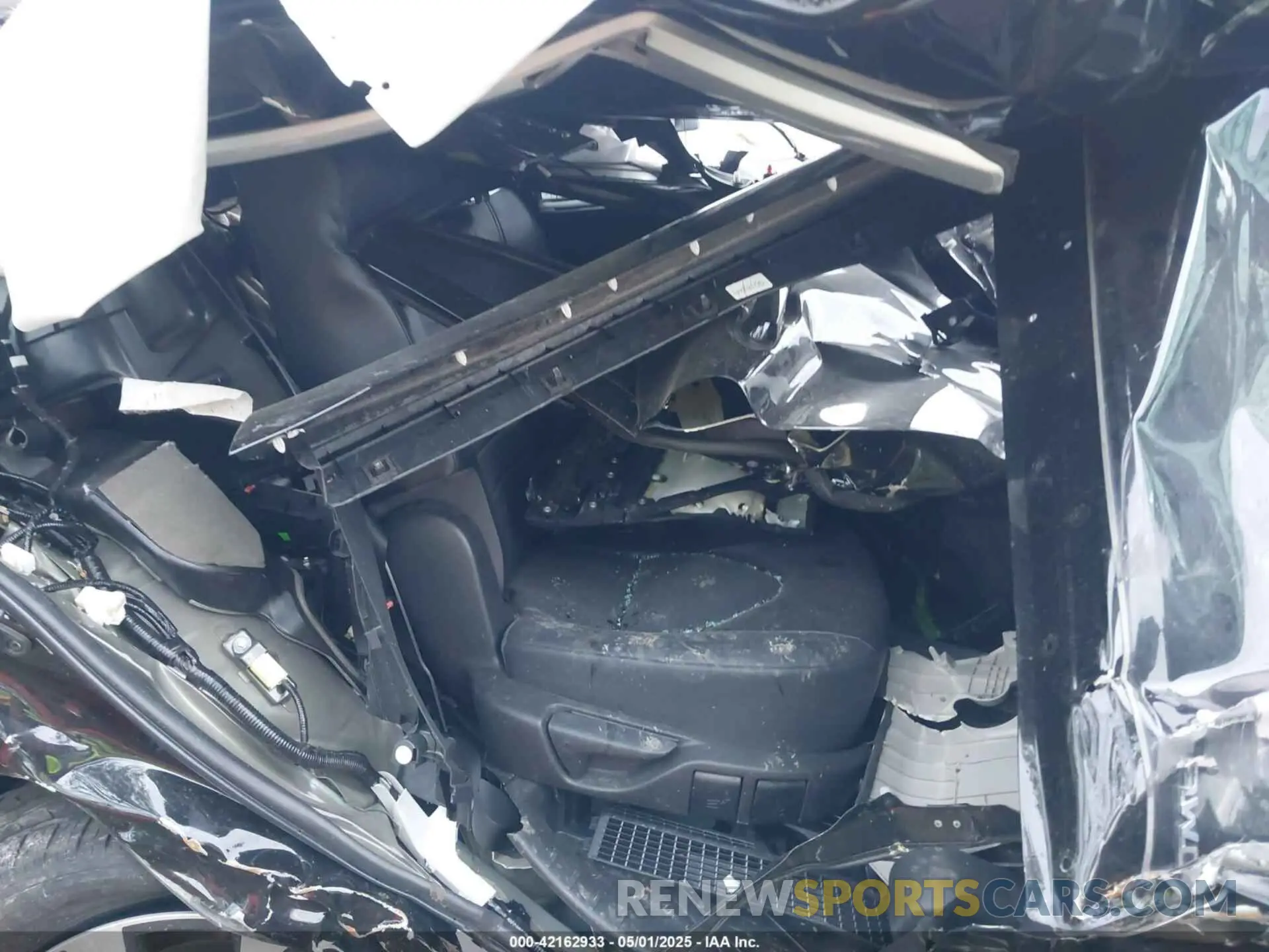 8 fotografías del automóvil dañado 5TDGBRCH9NS542488 TOYOTA HIGHLANDER 2022