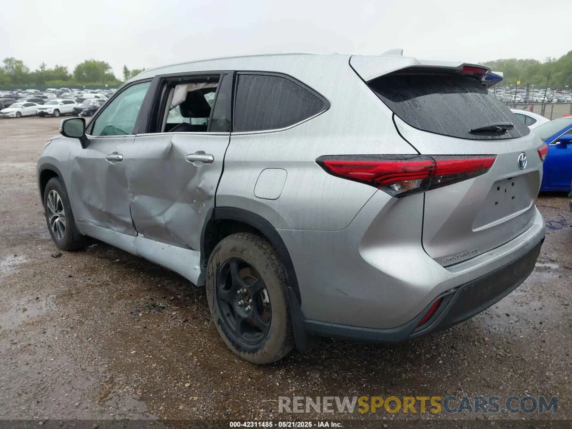 3 fotografías del automóvil dañado 5TDGBRCH9NS545990 TOYOTA HIGHLANDER 2022