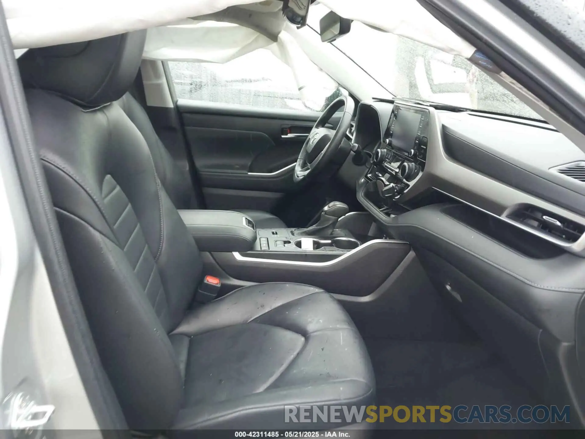 5 fotografías del automóvil dañado 5TDGBRCH9NS545990 TOYOTA HIGHLANDER 2022
