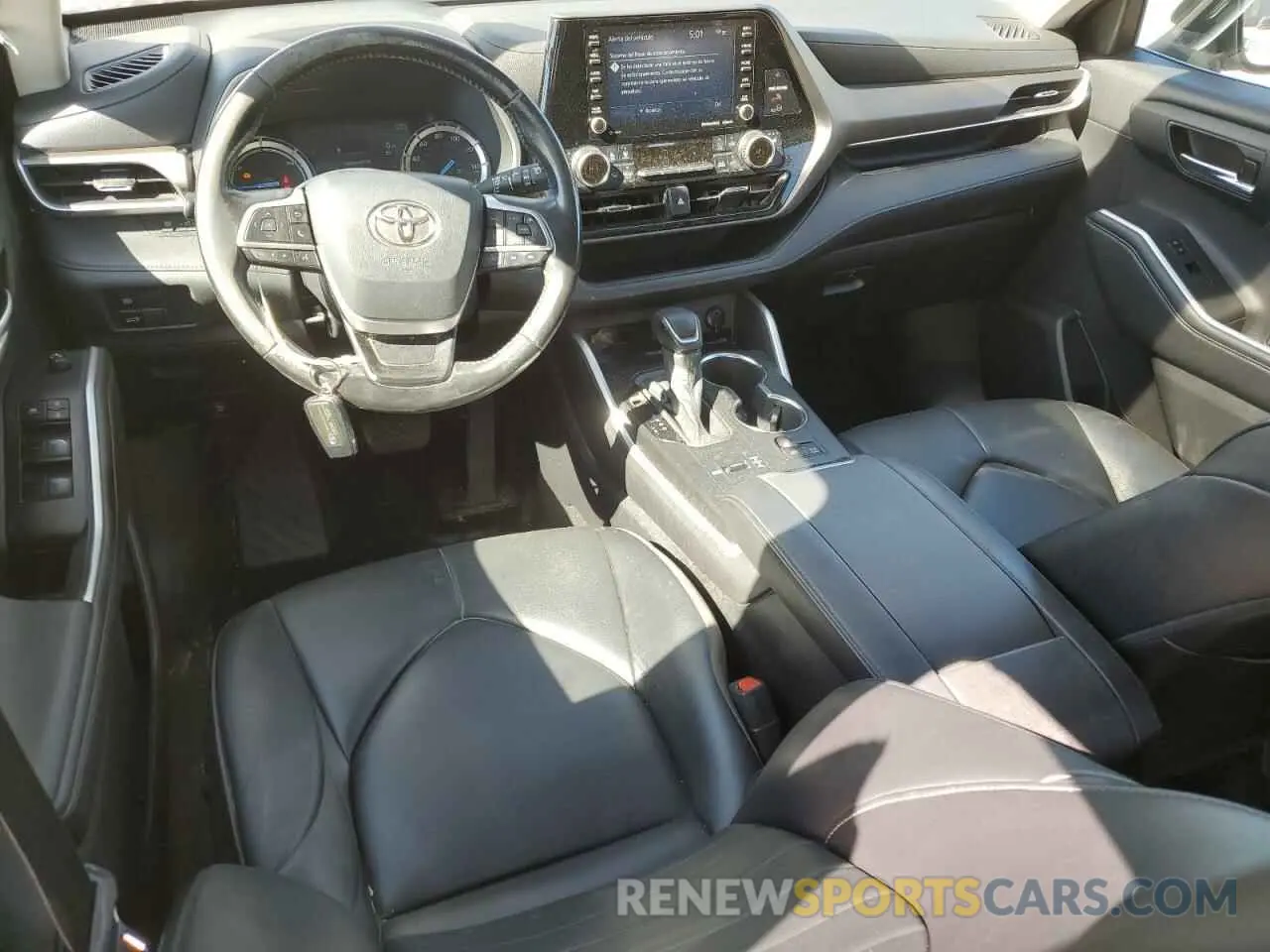 8 fotografías del automóvil dañado 5TDGBRCHXNS543049 TOYOTA HIGHLANDER 2022